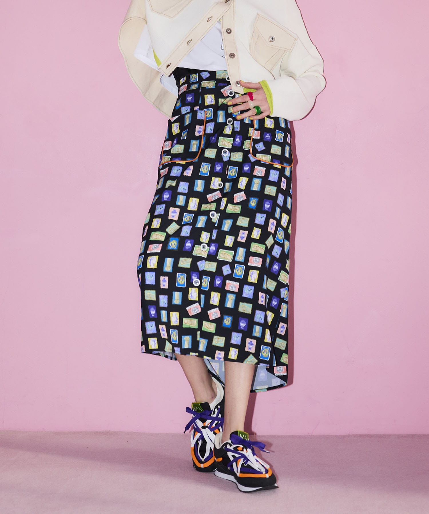 カラフルスタンププリントスカート