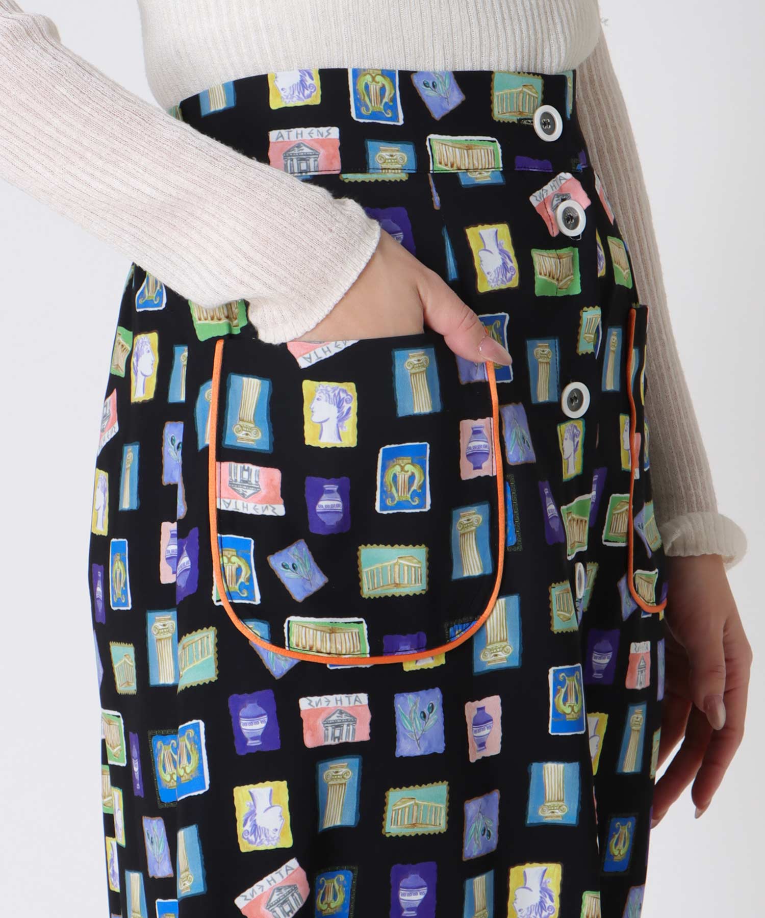 カラフルスタンププリントスカート