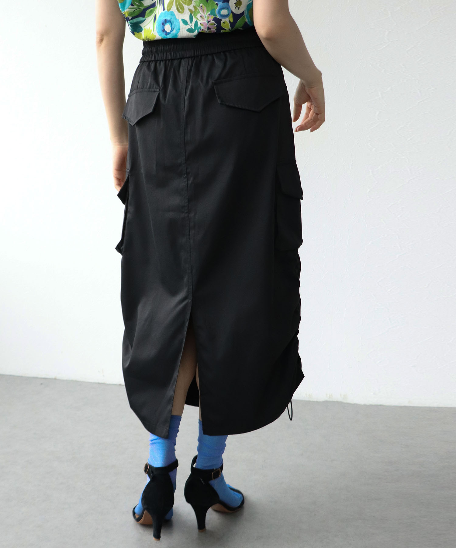 ポケット付ドロスト変形スカート