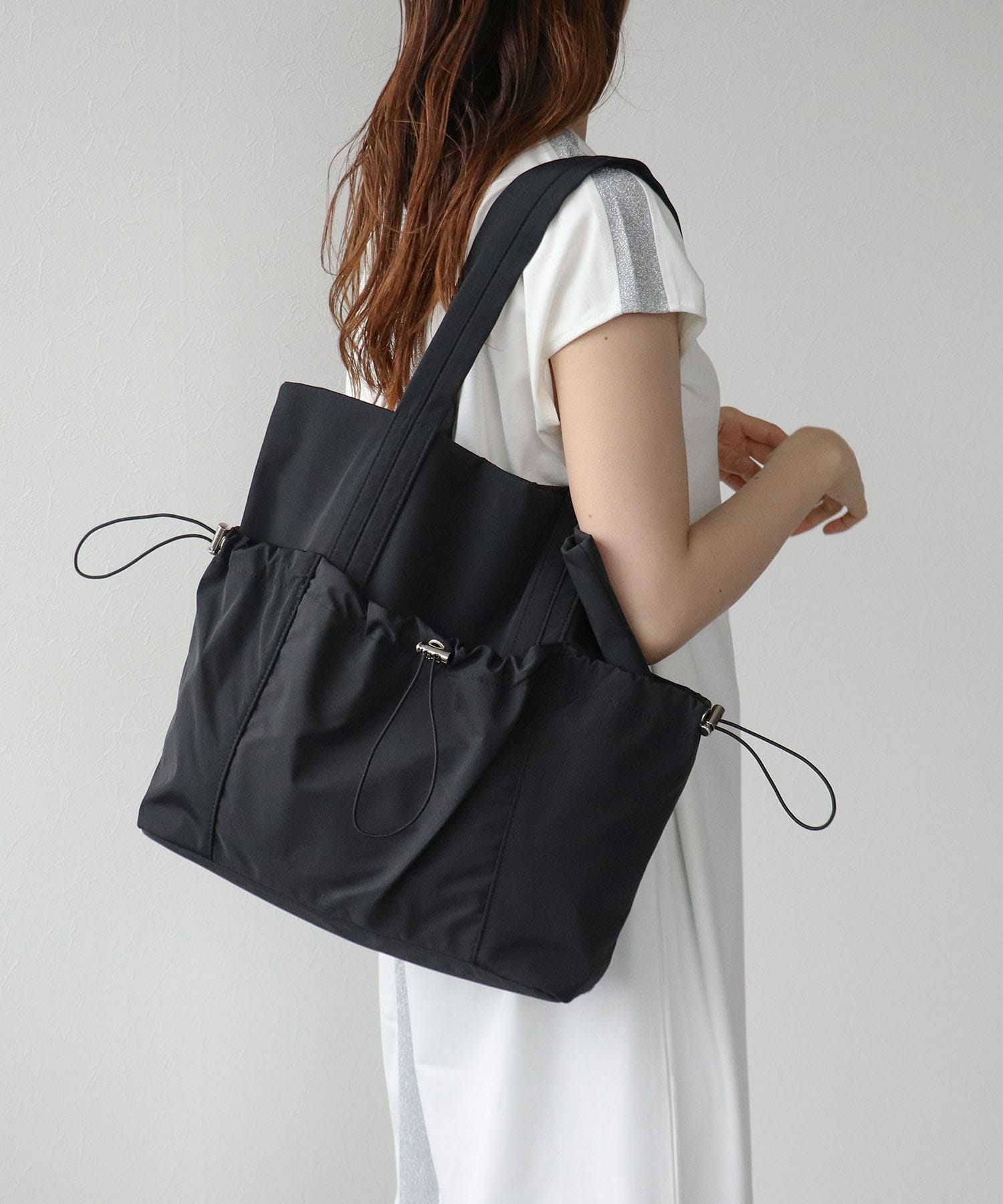 ギャザーポケットナイロントート