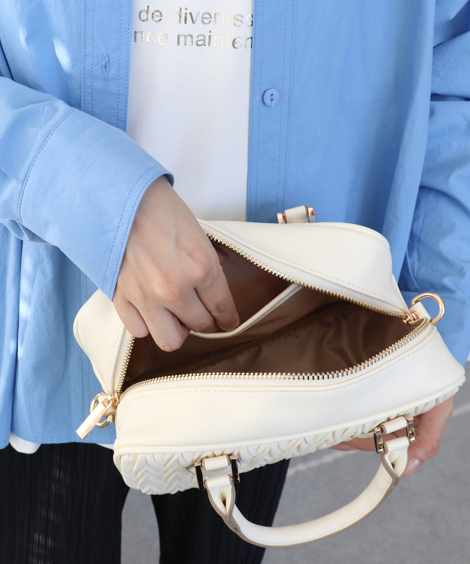 チャーム付きキルト柄ミニボストンバッグ