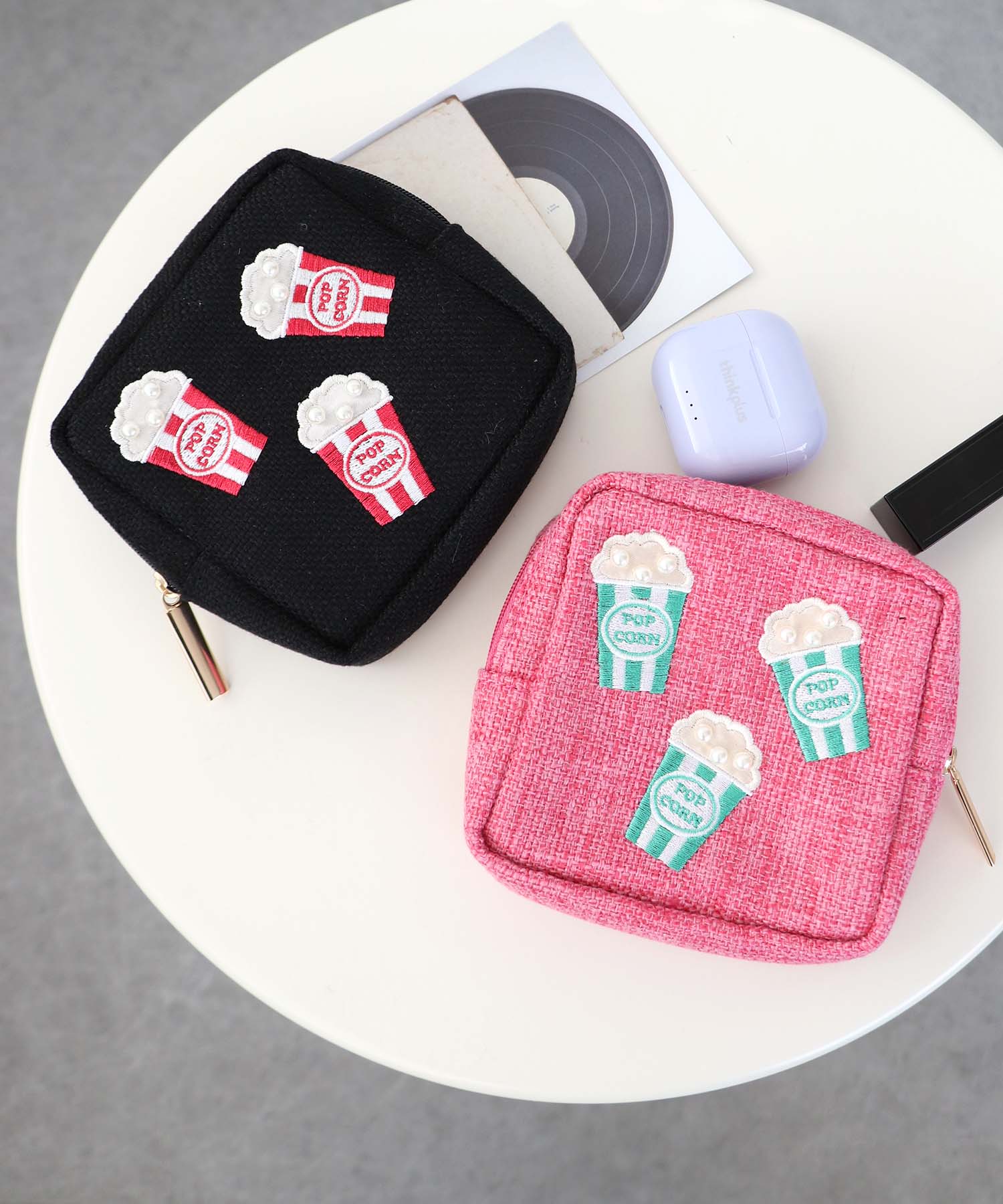 ポップコーン刺繍ポーチ