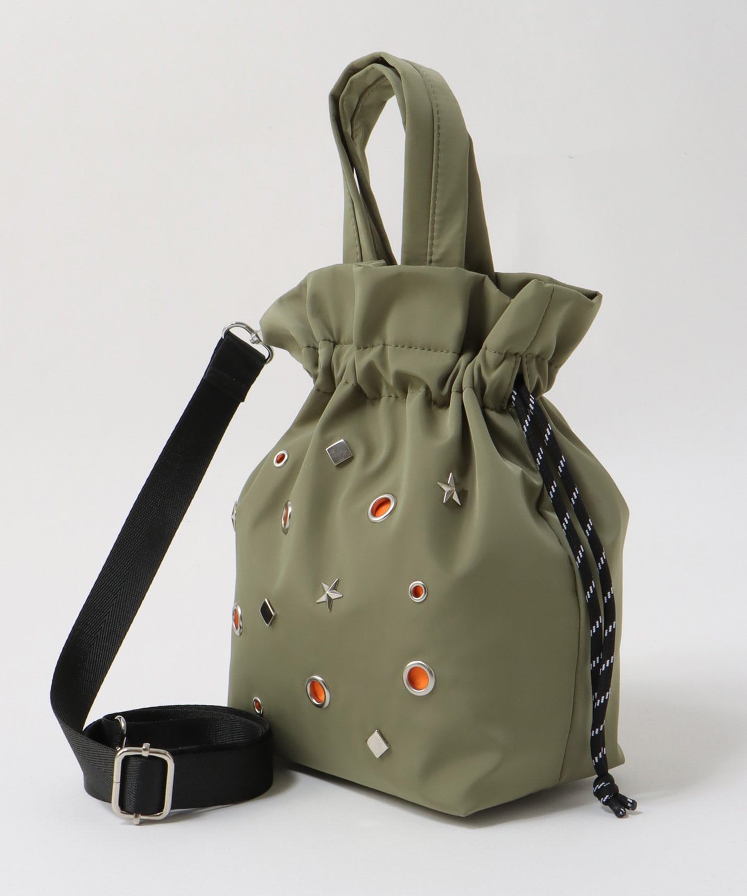 スタッズ巾着ショルダーバッグ