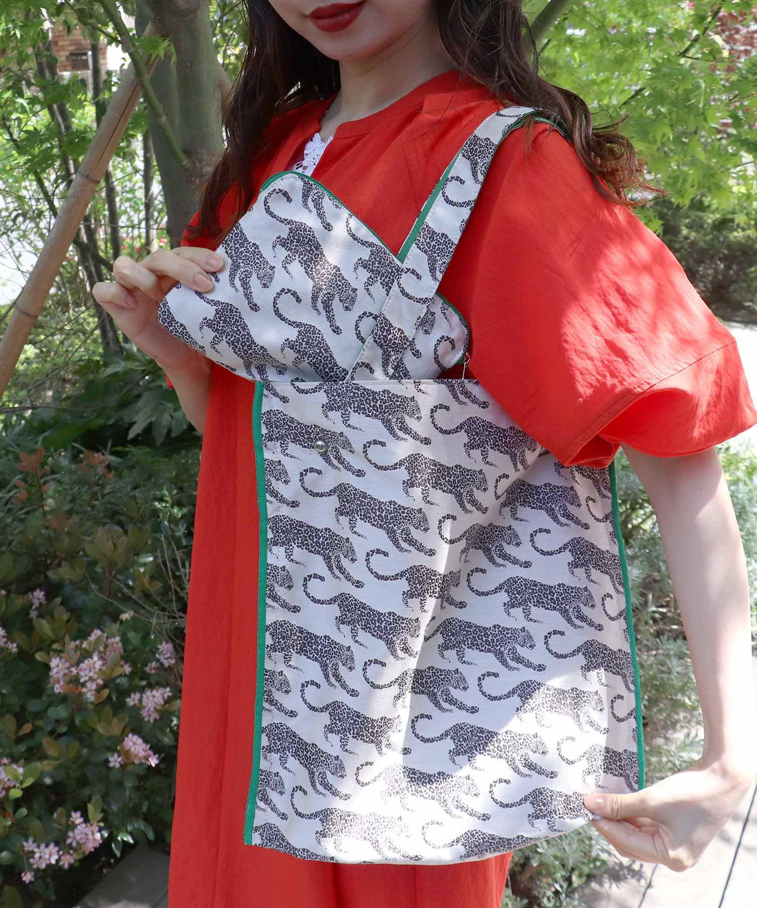 アニマルジャガードポーチ