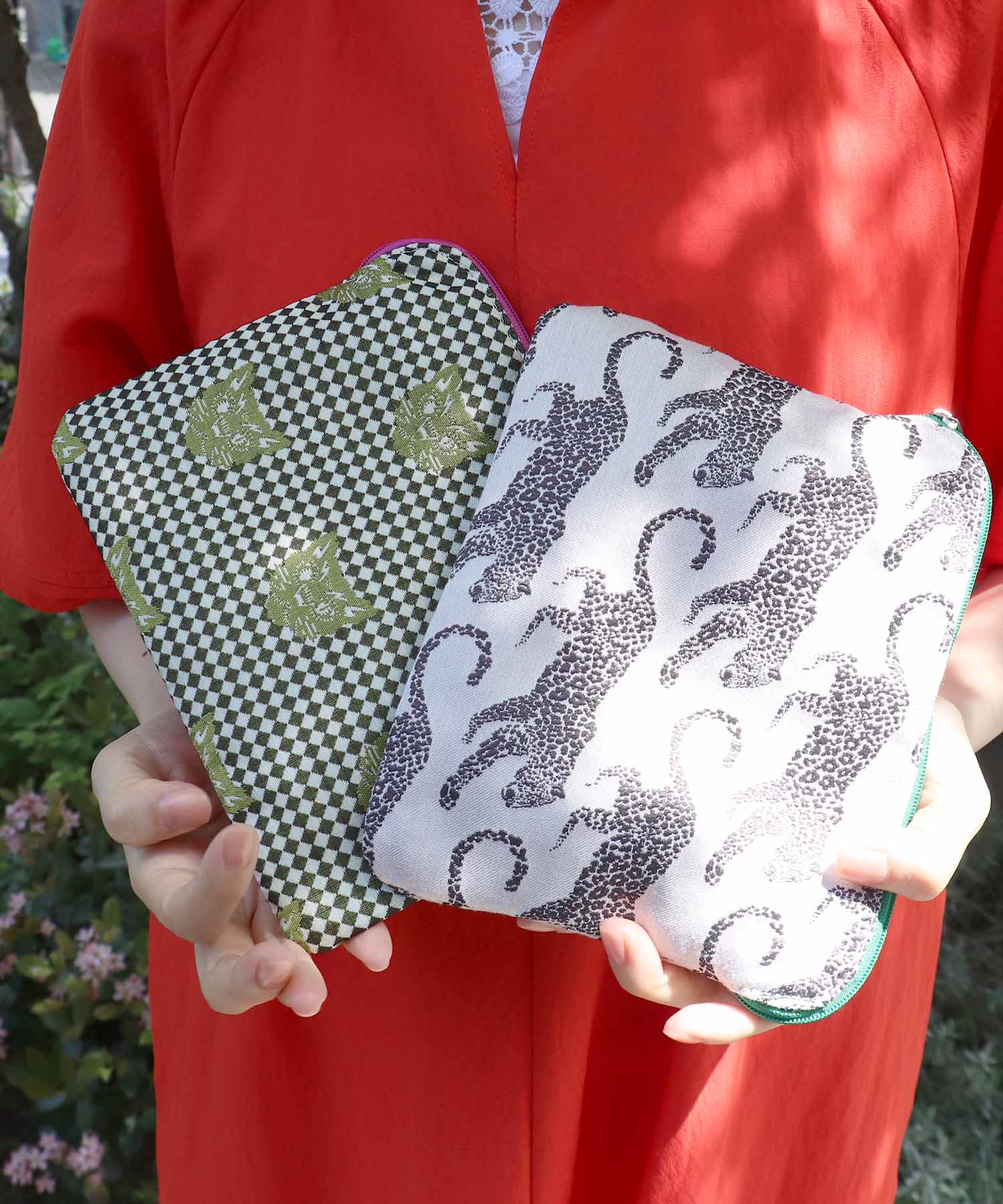 アニマルジャガードポーチ