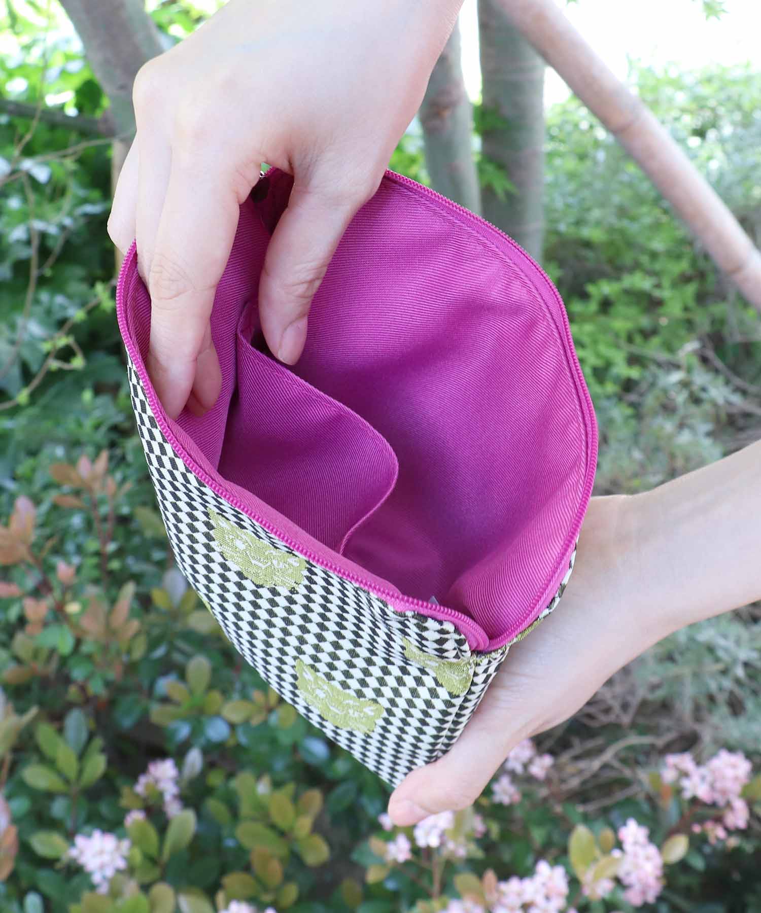 アニマルジャガードポーチ