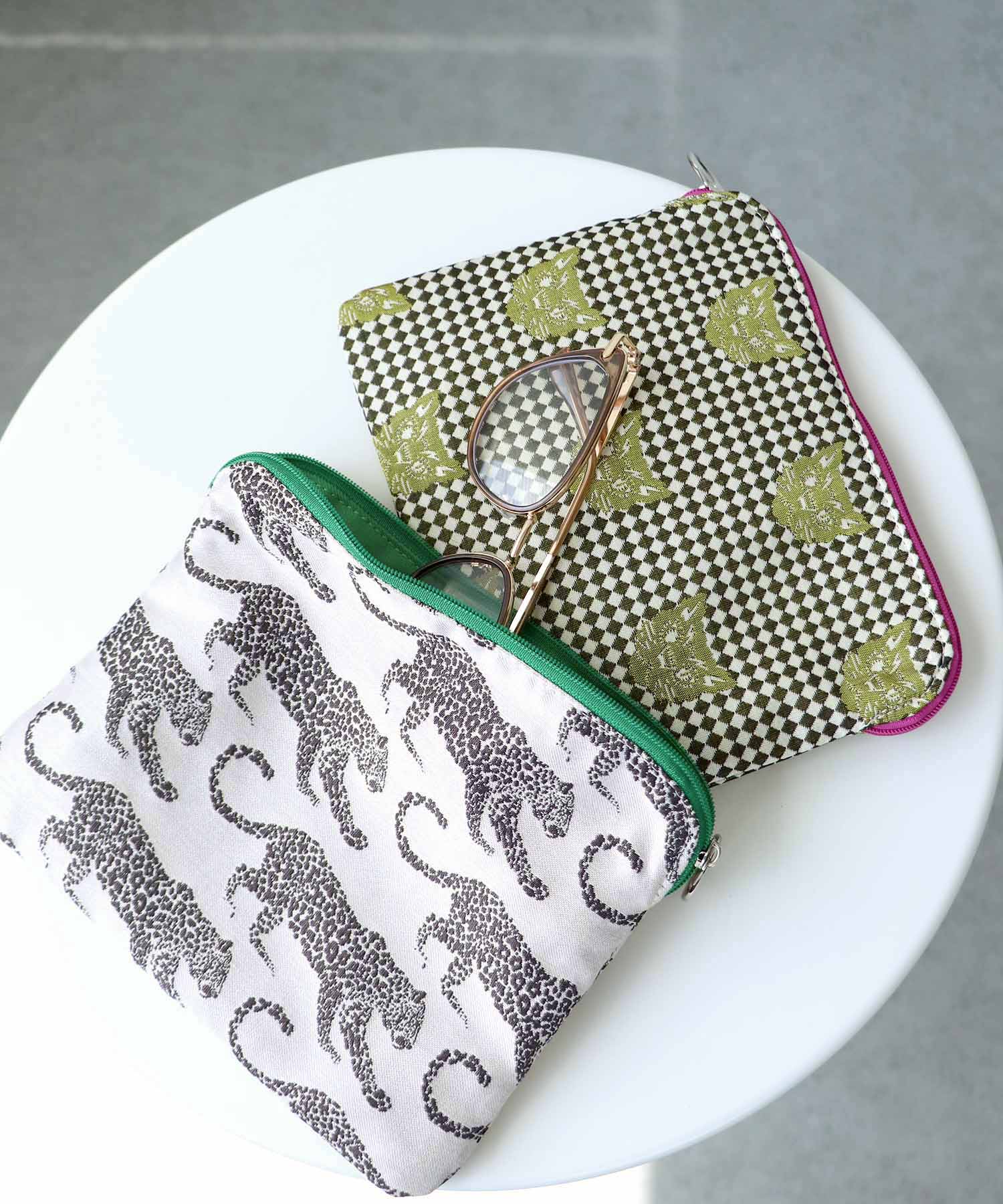 アニマルジャガードポーチ