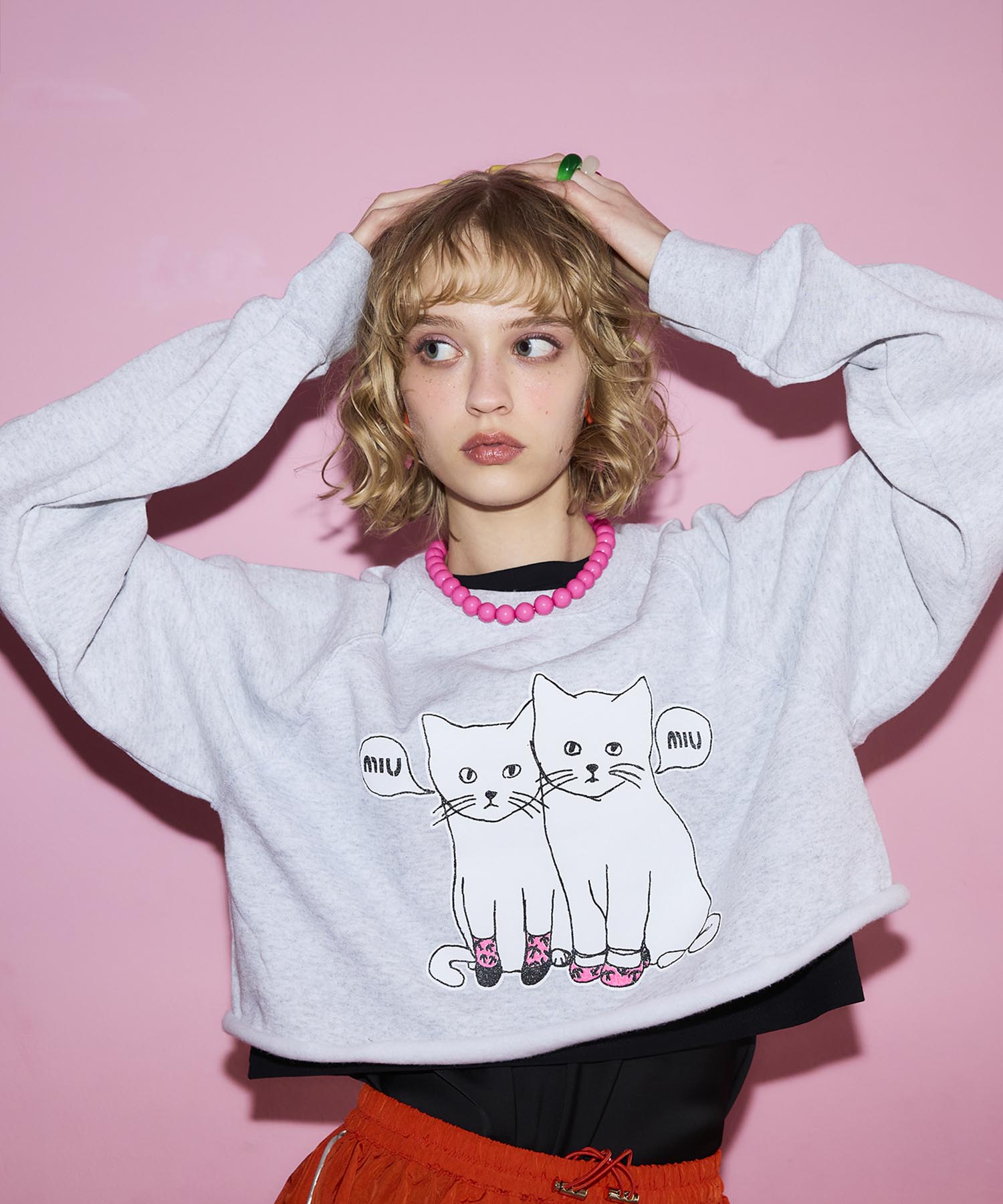 【BLACK SCORE】MIUMIU CATSクロップド丈スウェット