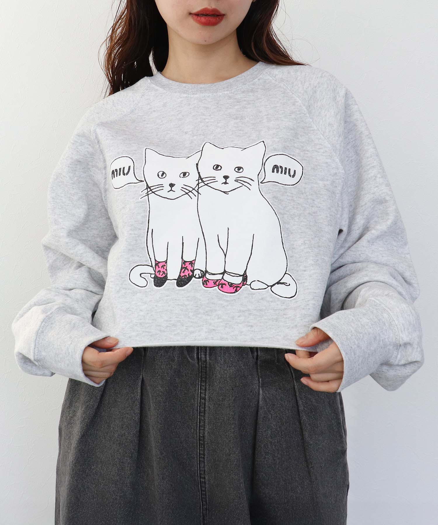 【BLACK SCORE】MIUMIU CATSクロップド丈スウェット