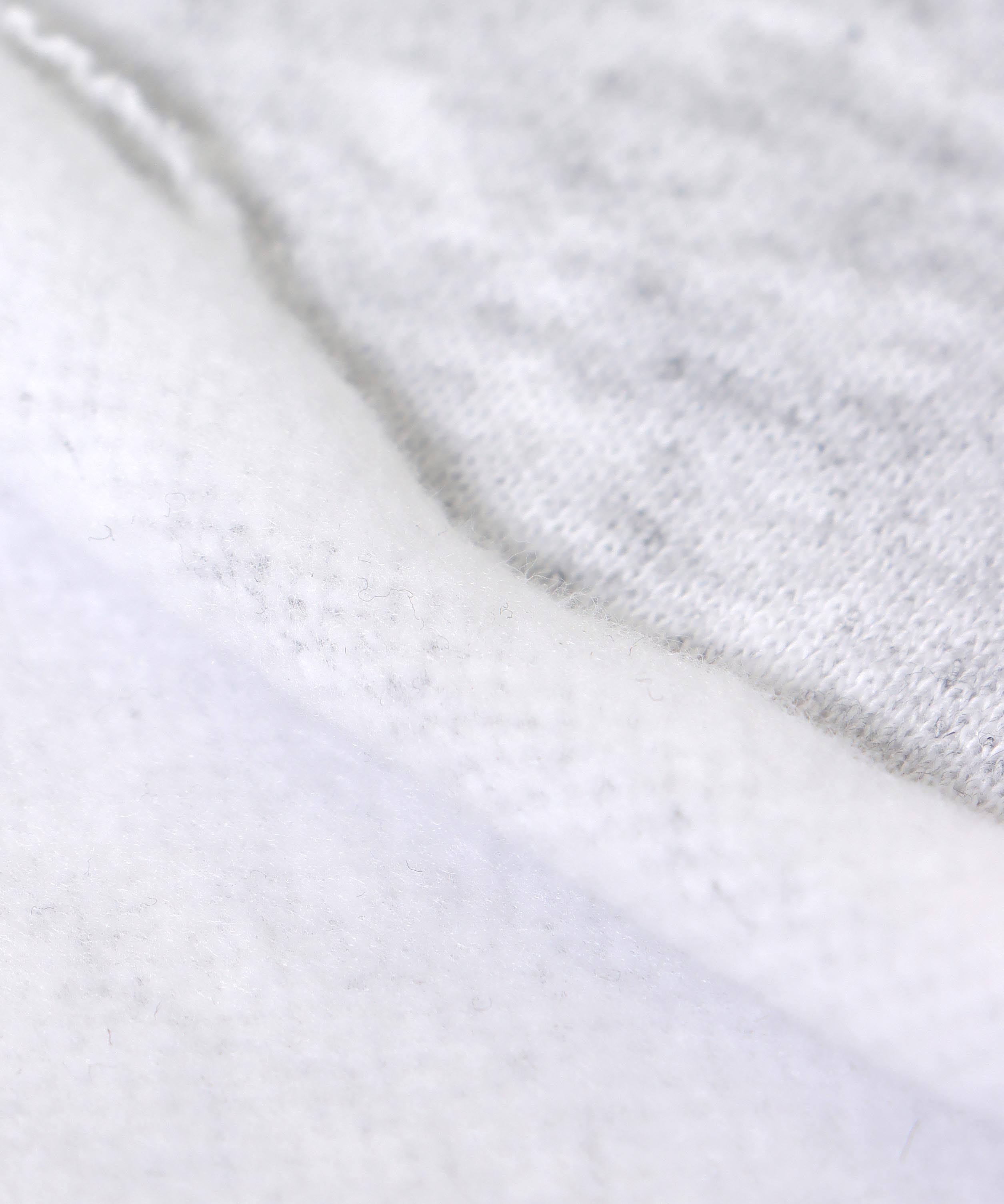 【BLACK SCORE】MIUMIU CATSクロップド丈スウェット