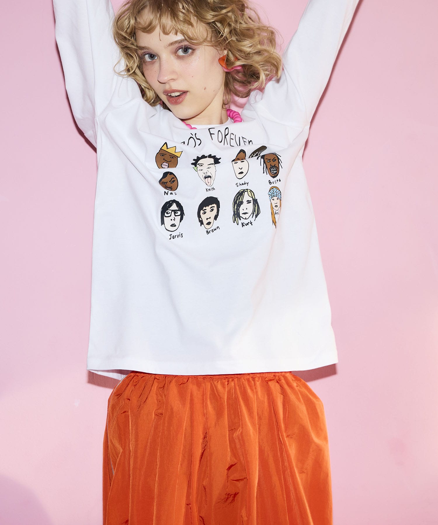 【BLACK SCORE】HERO EDIT 90S UNISEX ロングTシャツ