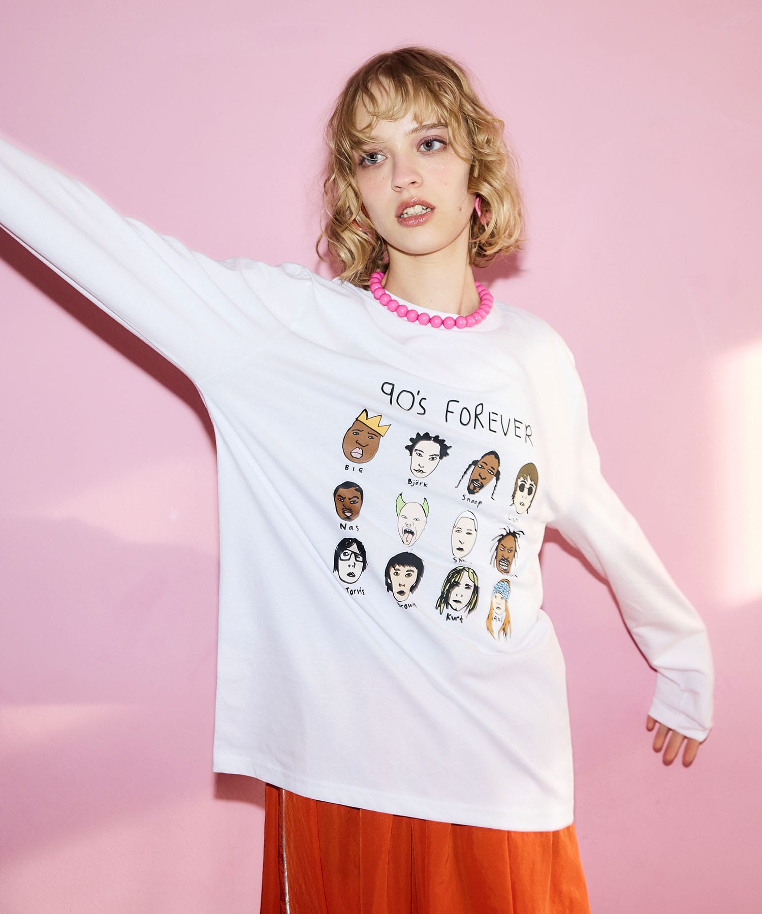 【BLACK SCORE】HERO EDIT 90S UNISEX ロングTシャツ