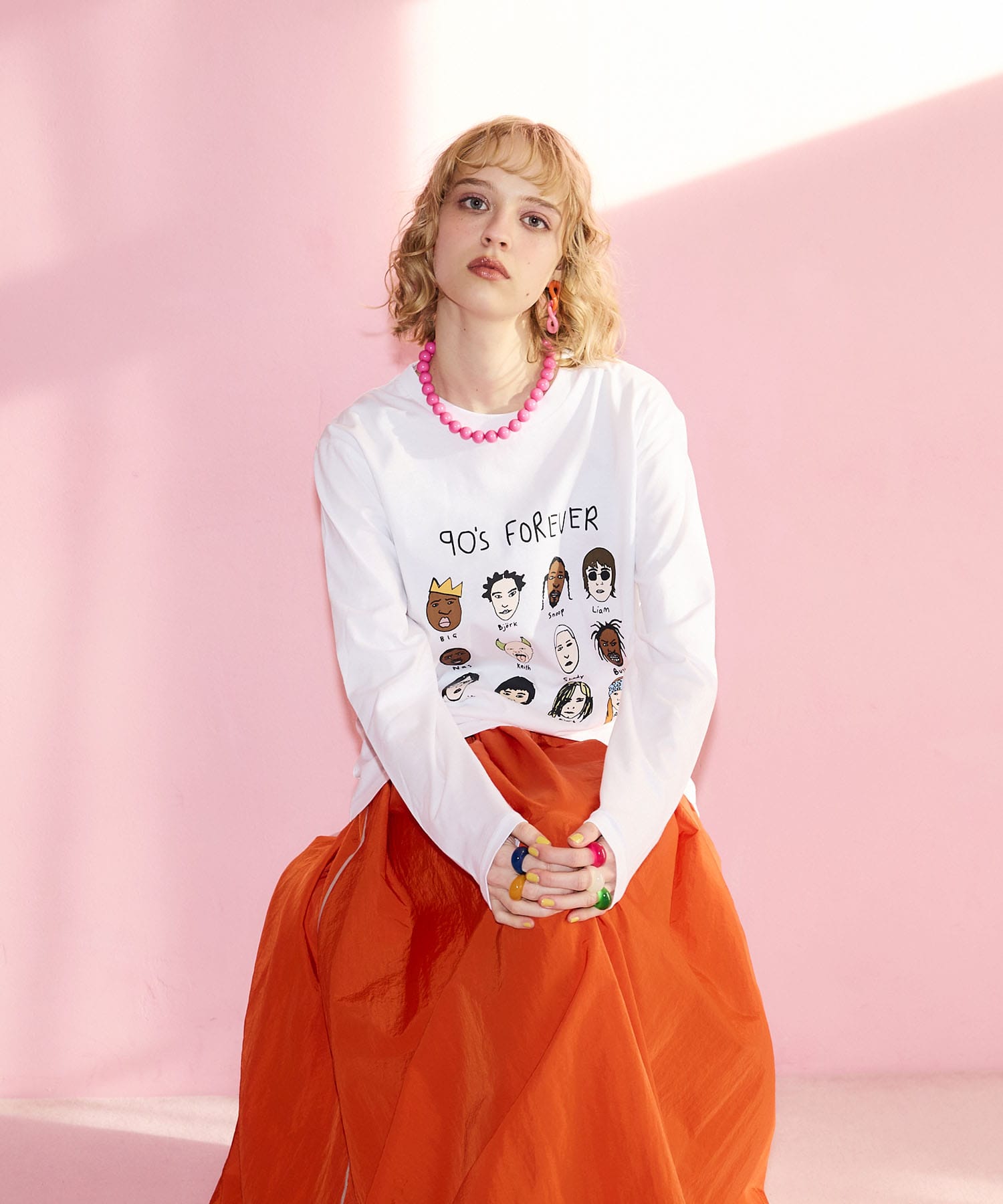 【BLACK SCORE】HERO EDIT 90S UNISEX ロングTシャツ