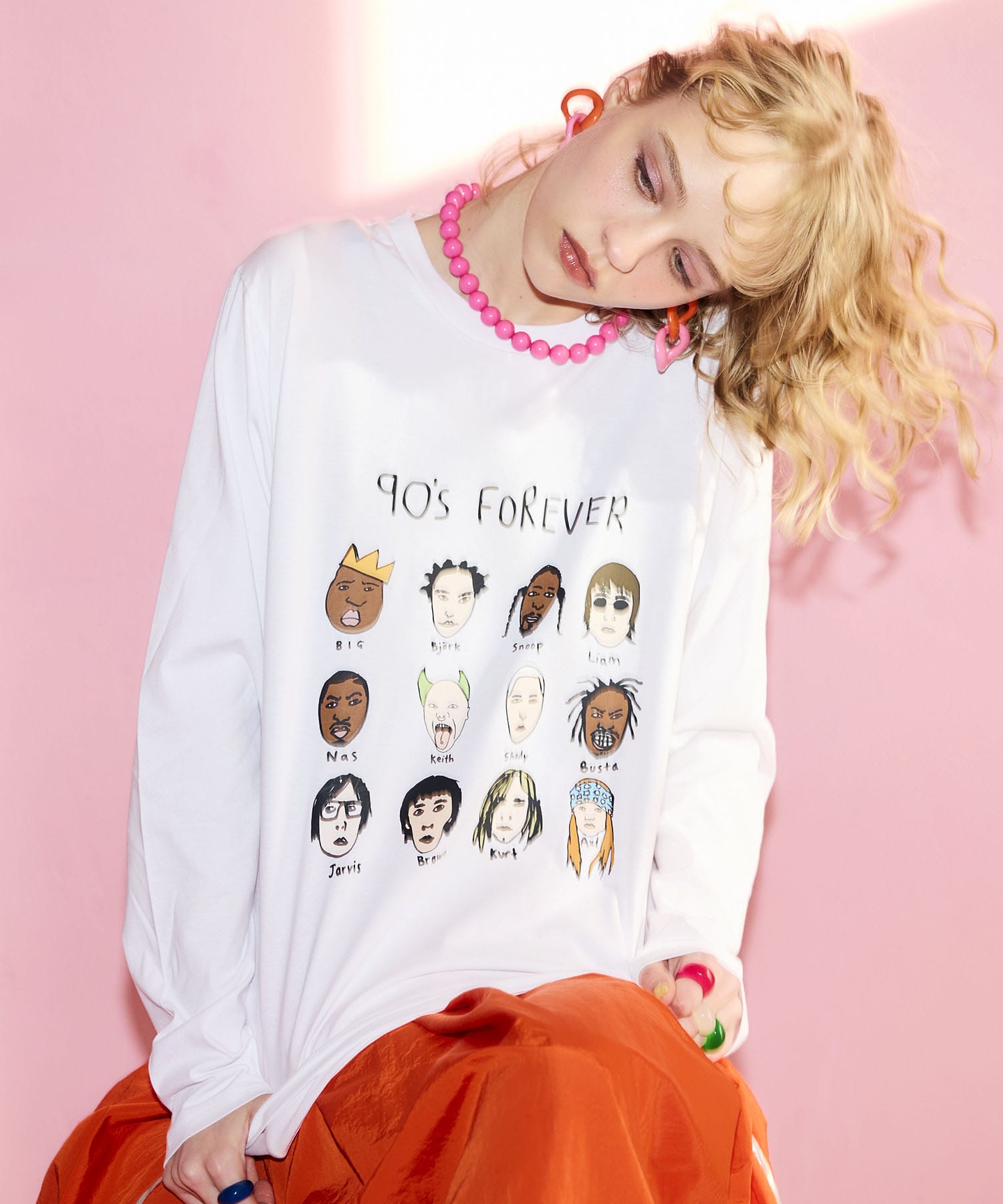 【BLACK SCORE】HERO EDIT 90S UNISEX ロングTシャツ