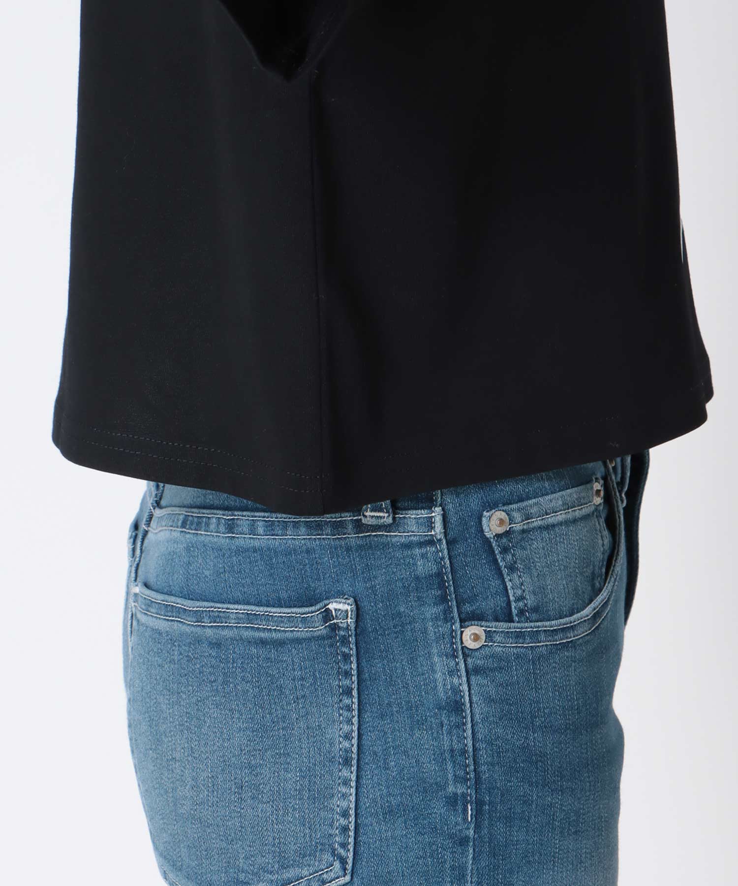 【BLACK SCORE】STICKMEN KURT クロップドTシャツ