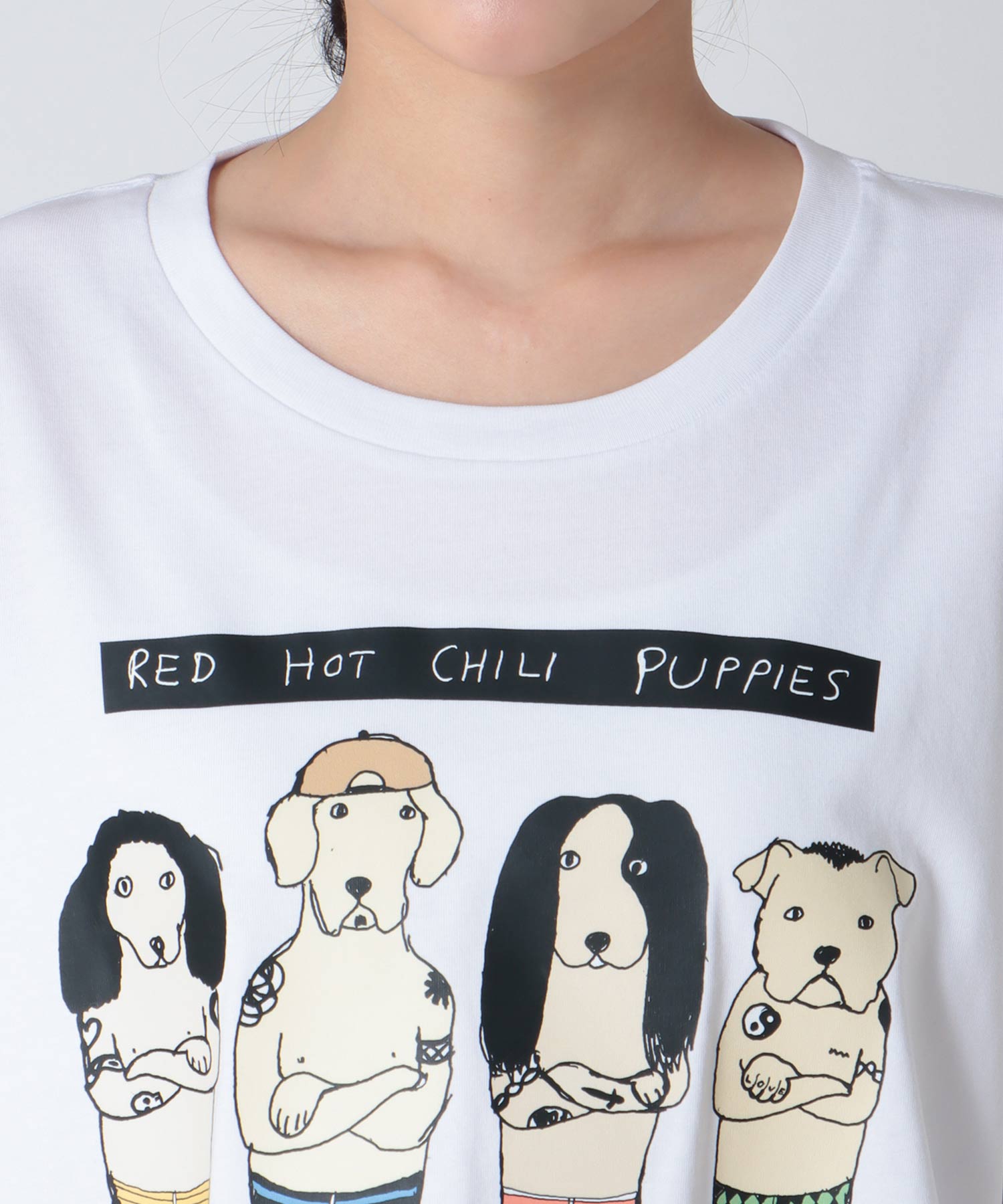 【BLACK SCORE】CHILI PUPPIES クロップドTシャツ