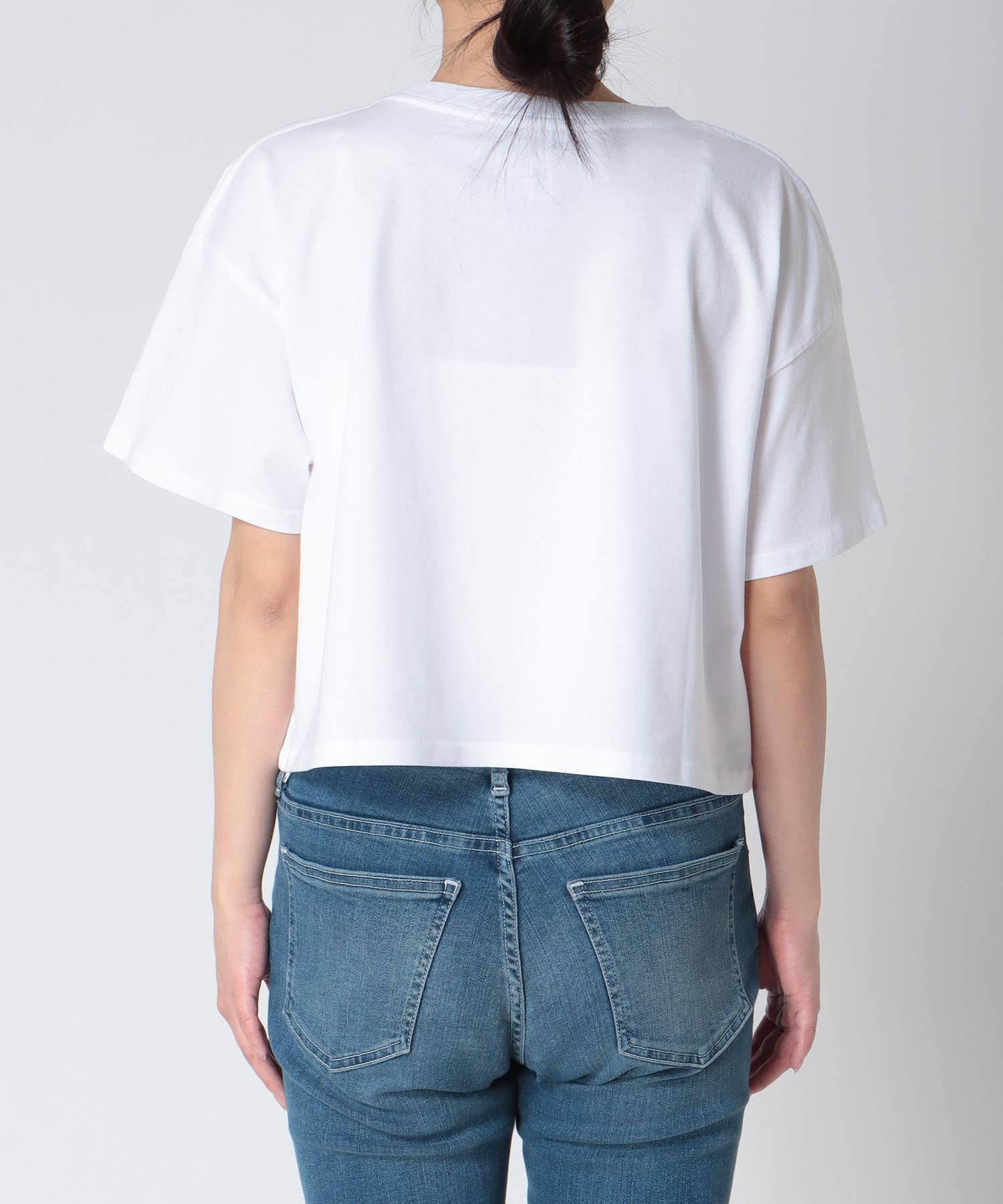 【BLACK SCORE】STICK CHAPPELL クロップドTシャツ