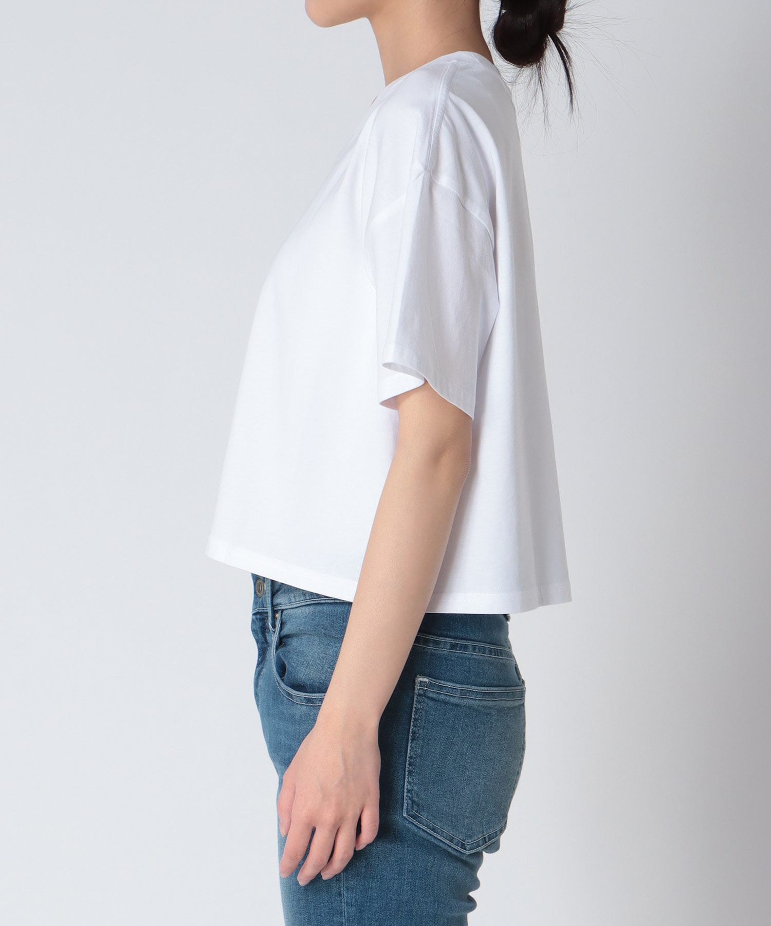 【BLACK SCORE】STICK CHAPPELL クロップドTシャツ