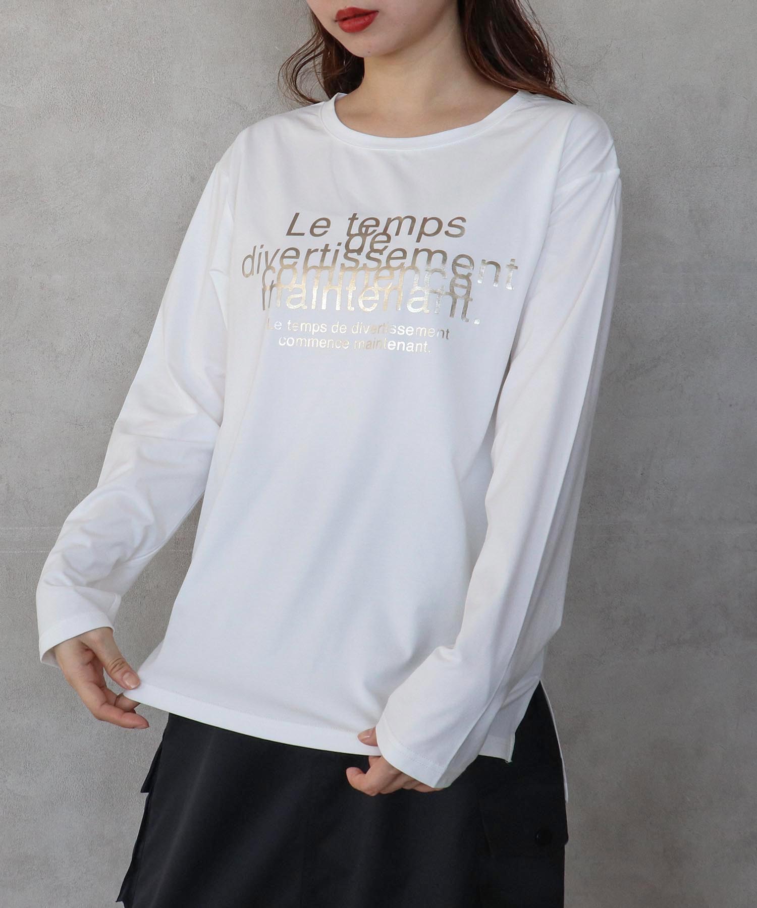 メタリックロゴ箔プリントTシャツ