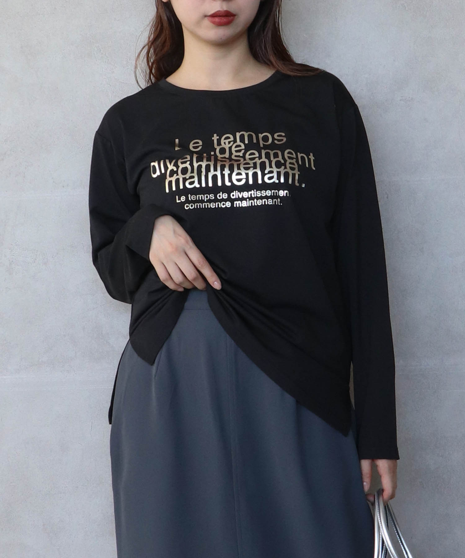 メタリックロゴ箔プリントTシャツ