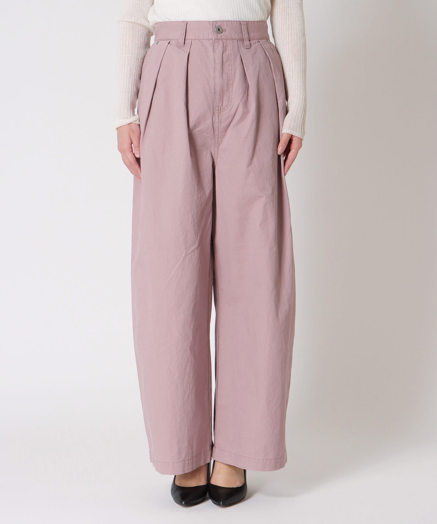 ボリュームタックワイドパンツ