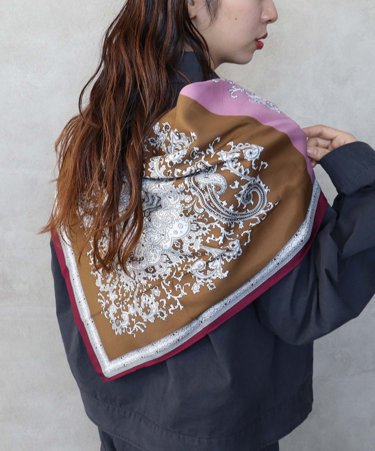 パネルペイズリープリントスカーフ