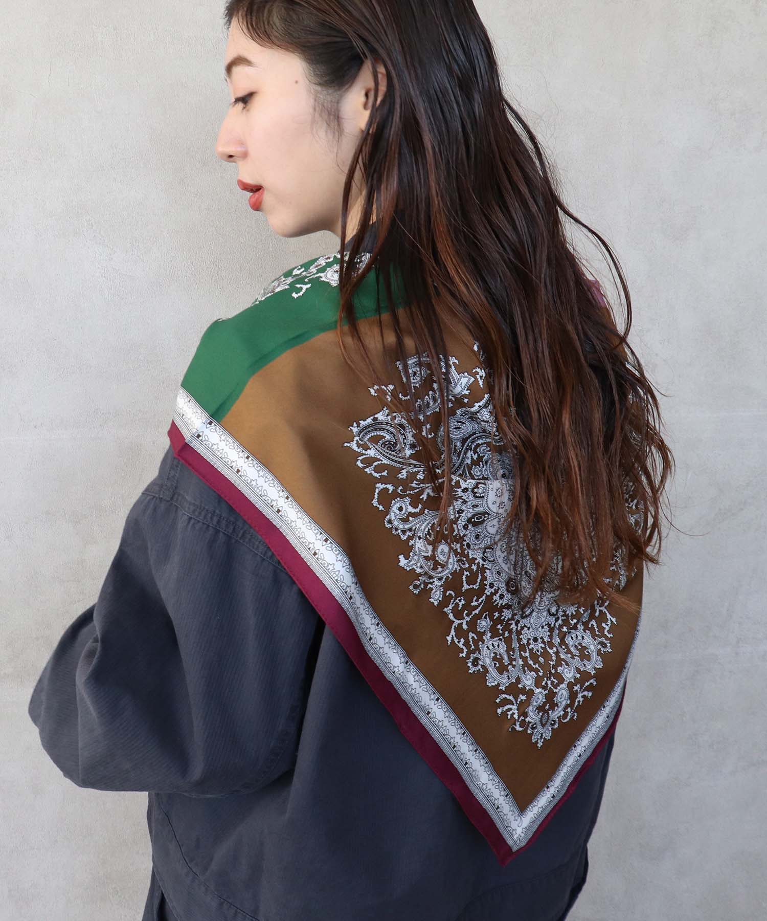 パネルペイズリープリントスカーフ