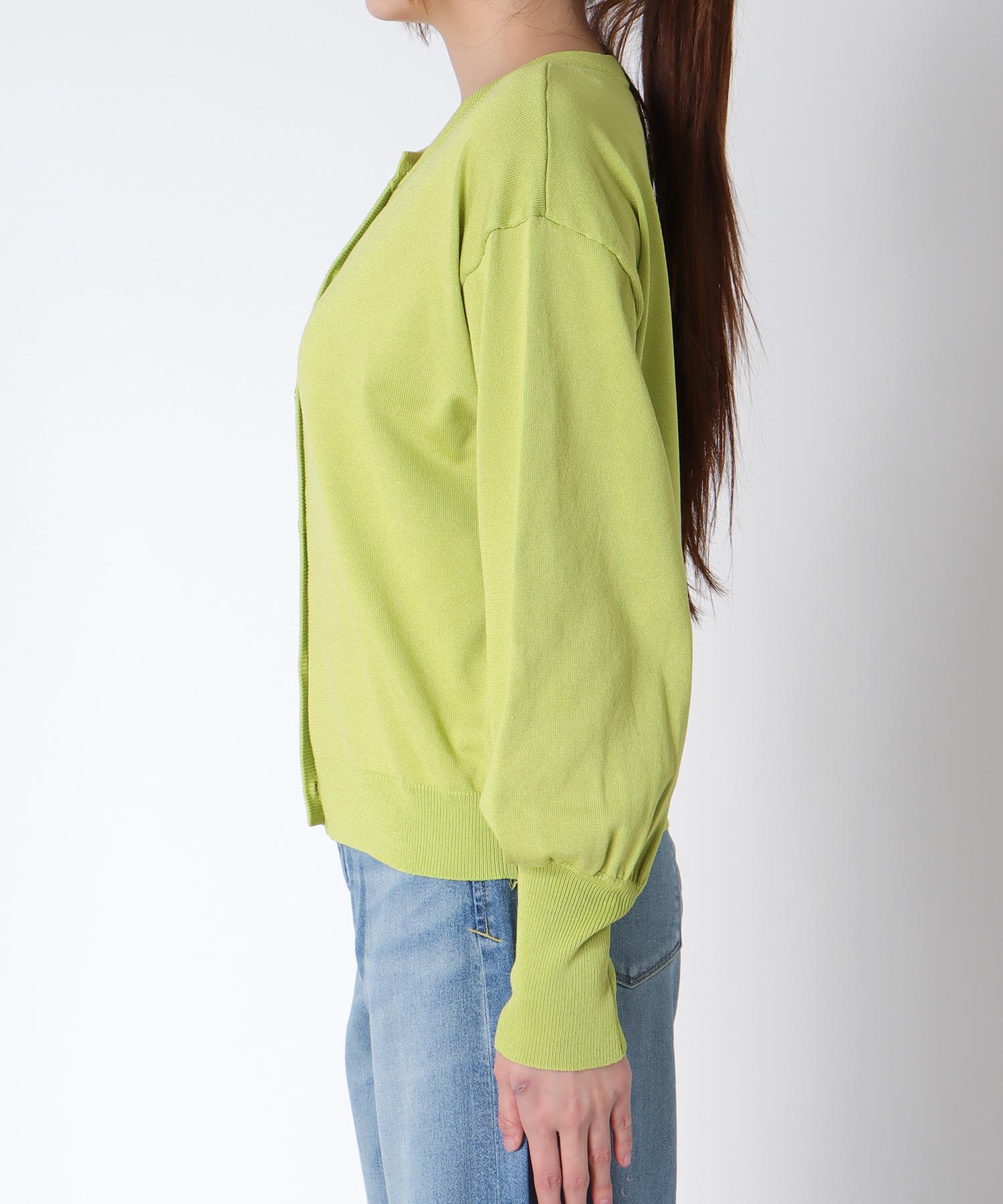 ゴールド釦クルーネックカーディガン