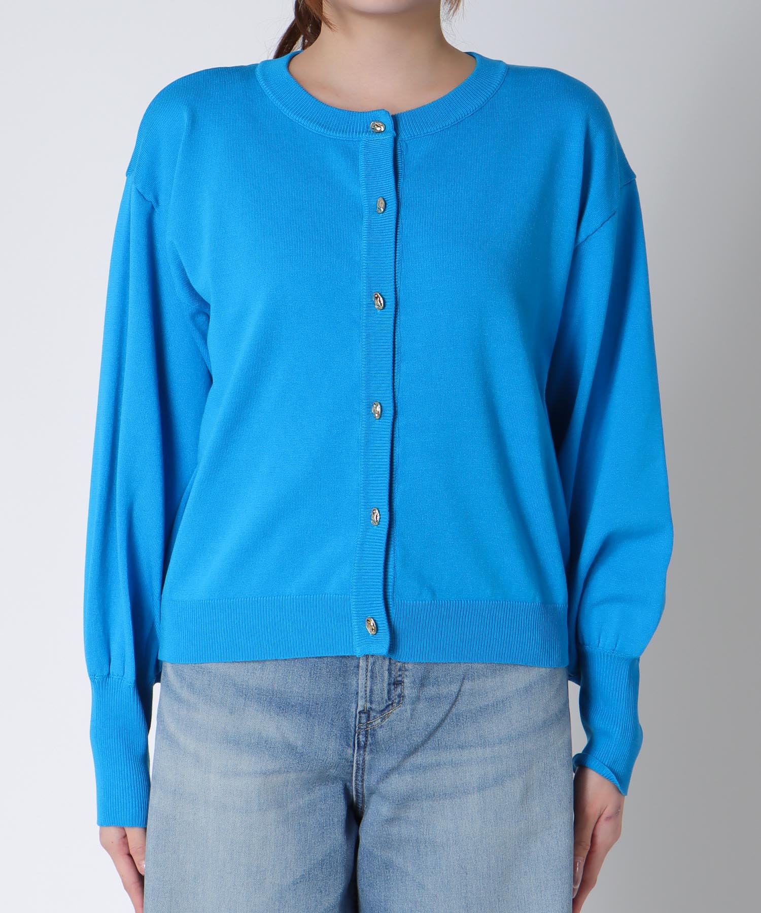 ゴールド釦クルーネックカーディガン