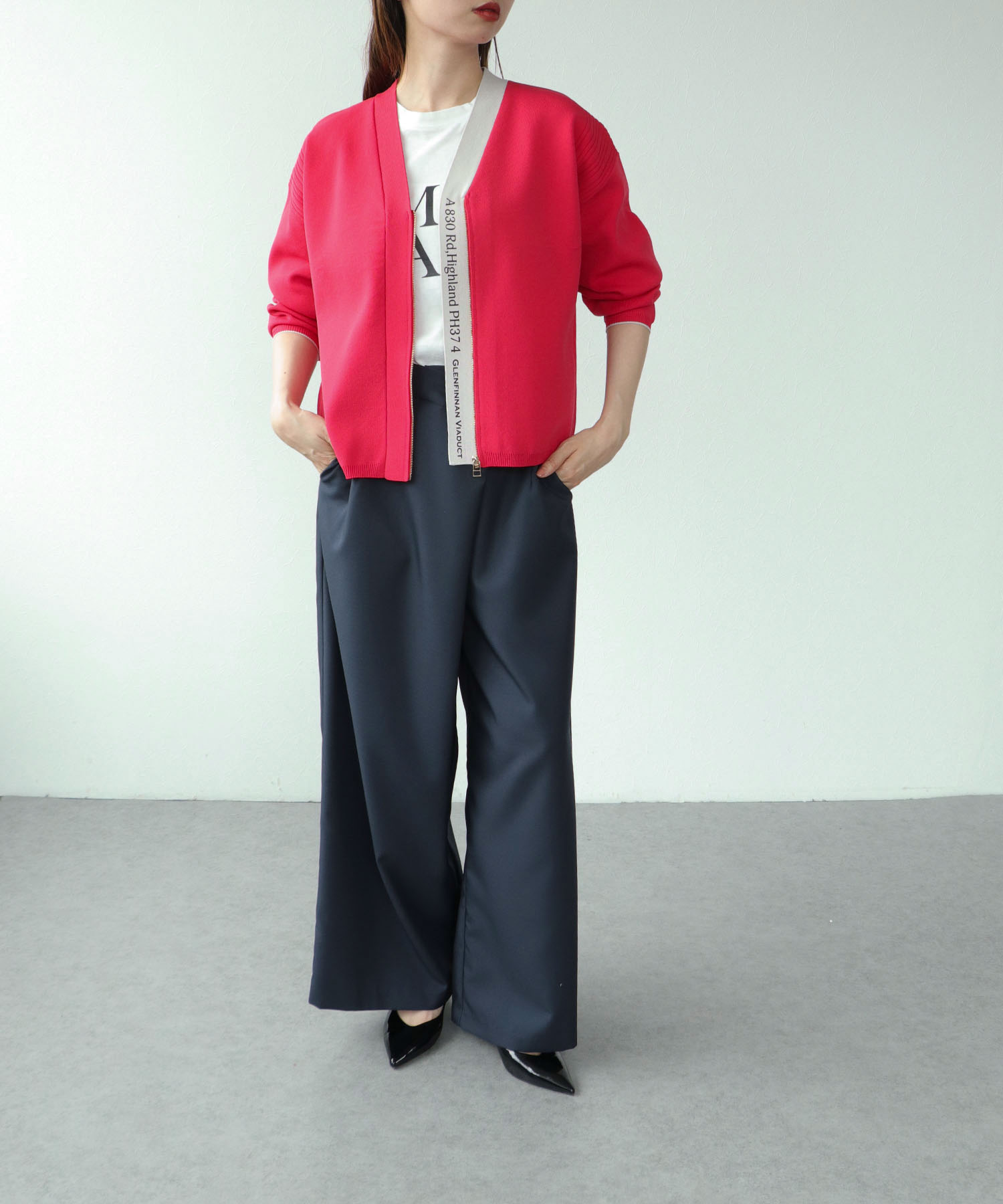 超軽量編柄ロゴZIPブルゾン