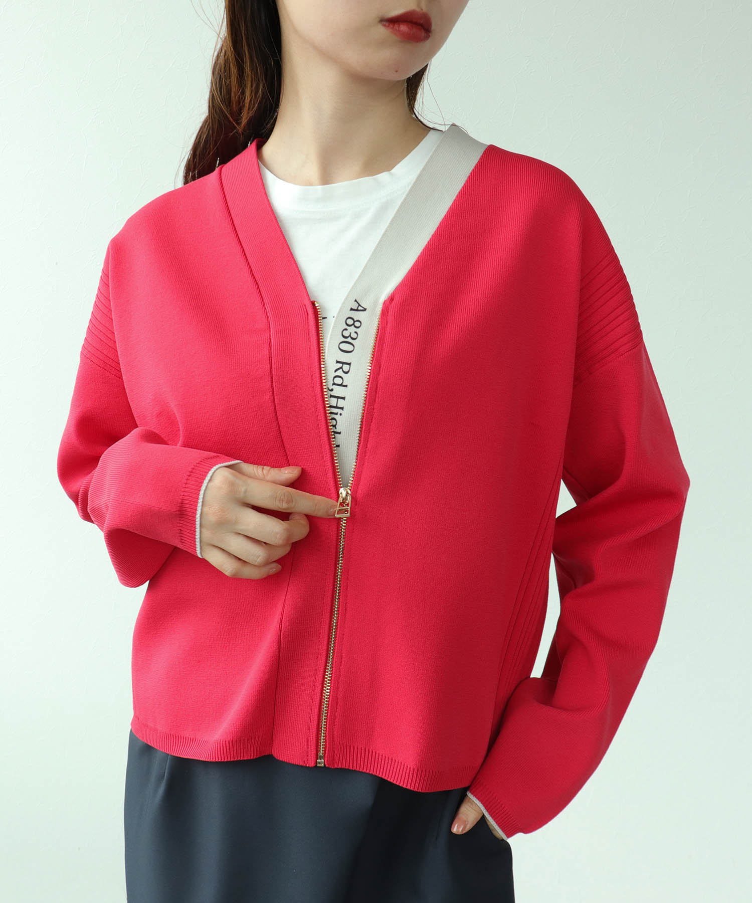 超軽量編柄ロゴZIPブルゾン