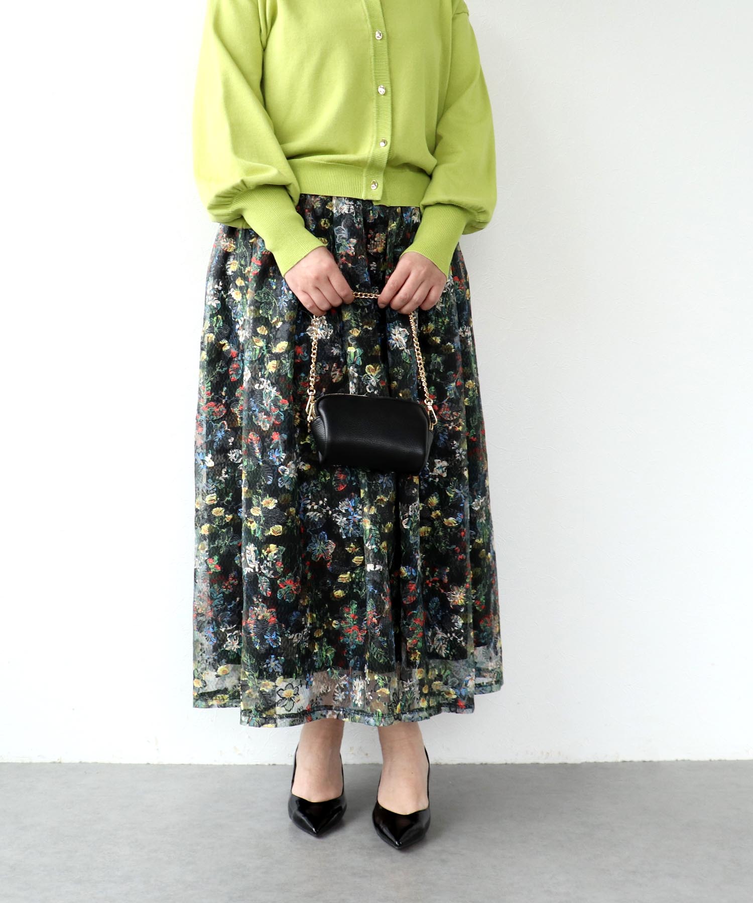 フラワーレーススカート