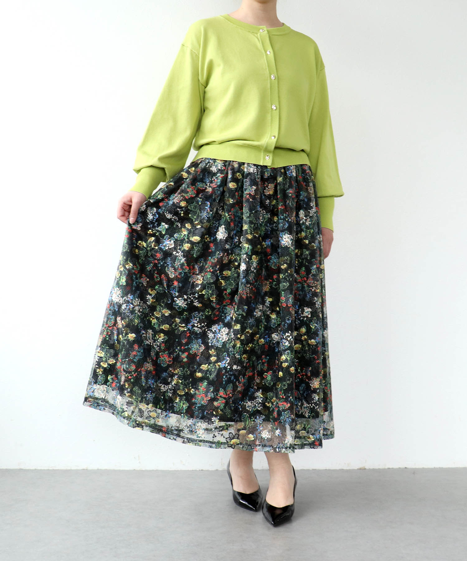 フラワーレーススカート