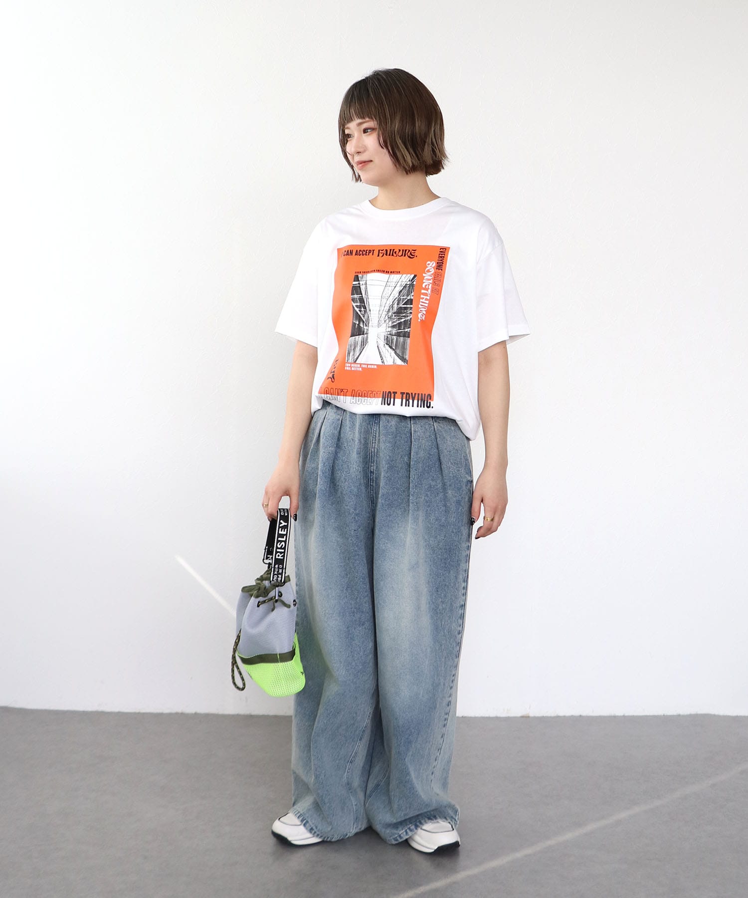 【RISLEY】カラーグラフィックＴシャツ