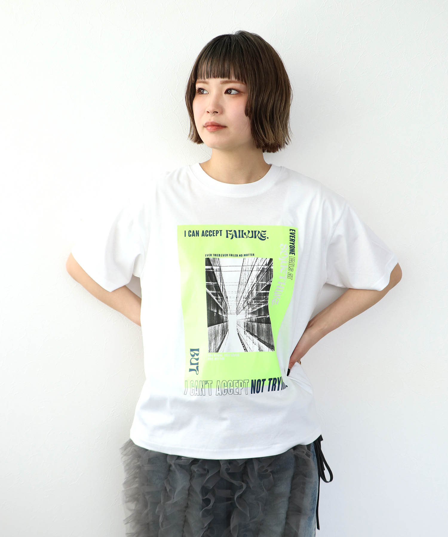 【RISLEY】カラーグラフィックＴシャツ