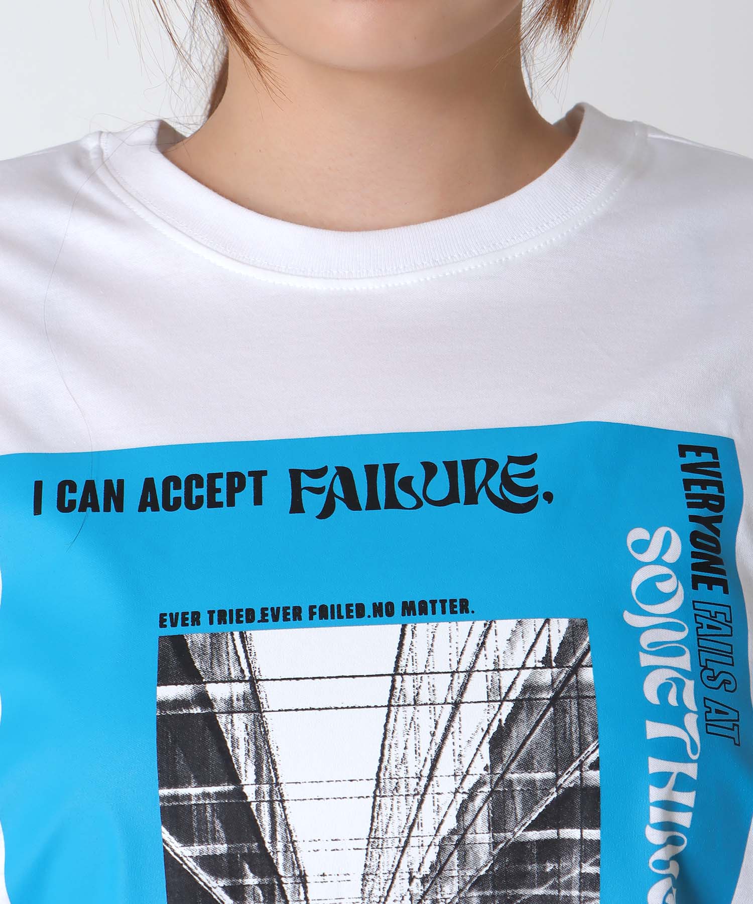 【RISLEY】カラーグラフィックＴシャツ