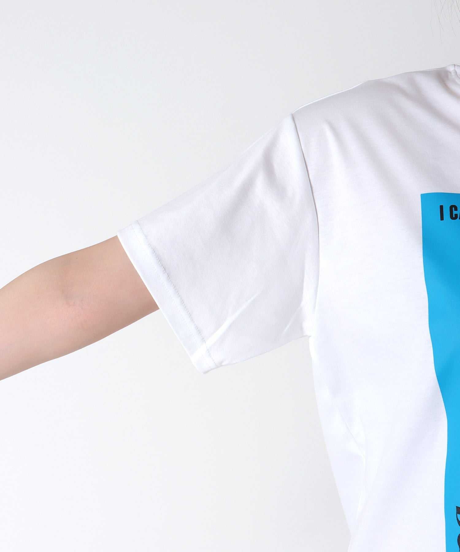 【RISLEY】カラーグラフィックＴシャツ