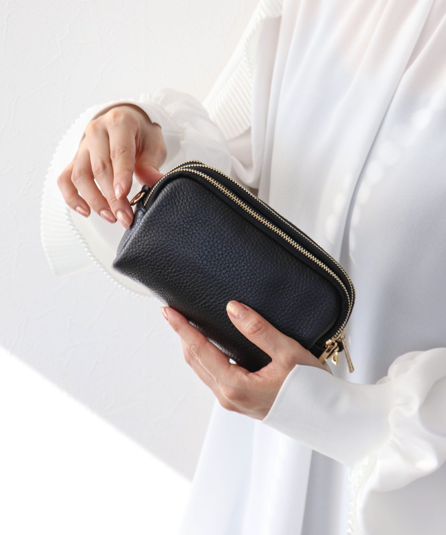 牛床革ミニショルダーバッグ