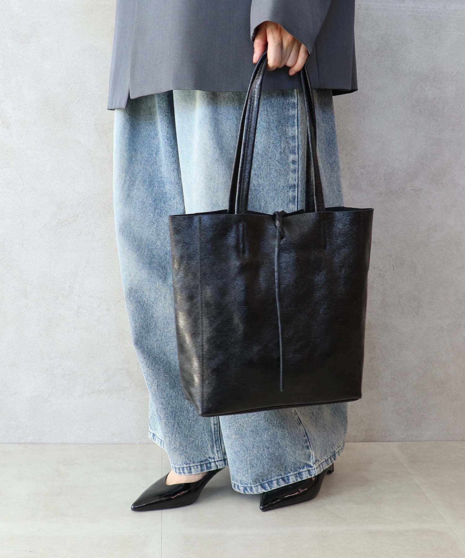 牛床革メタリックミドルトート