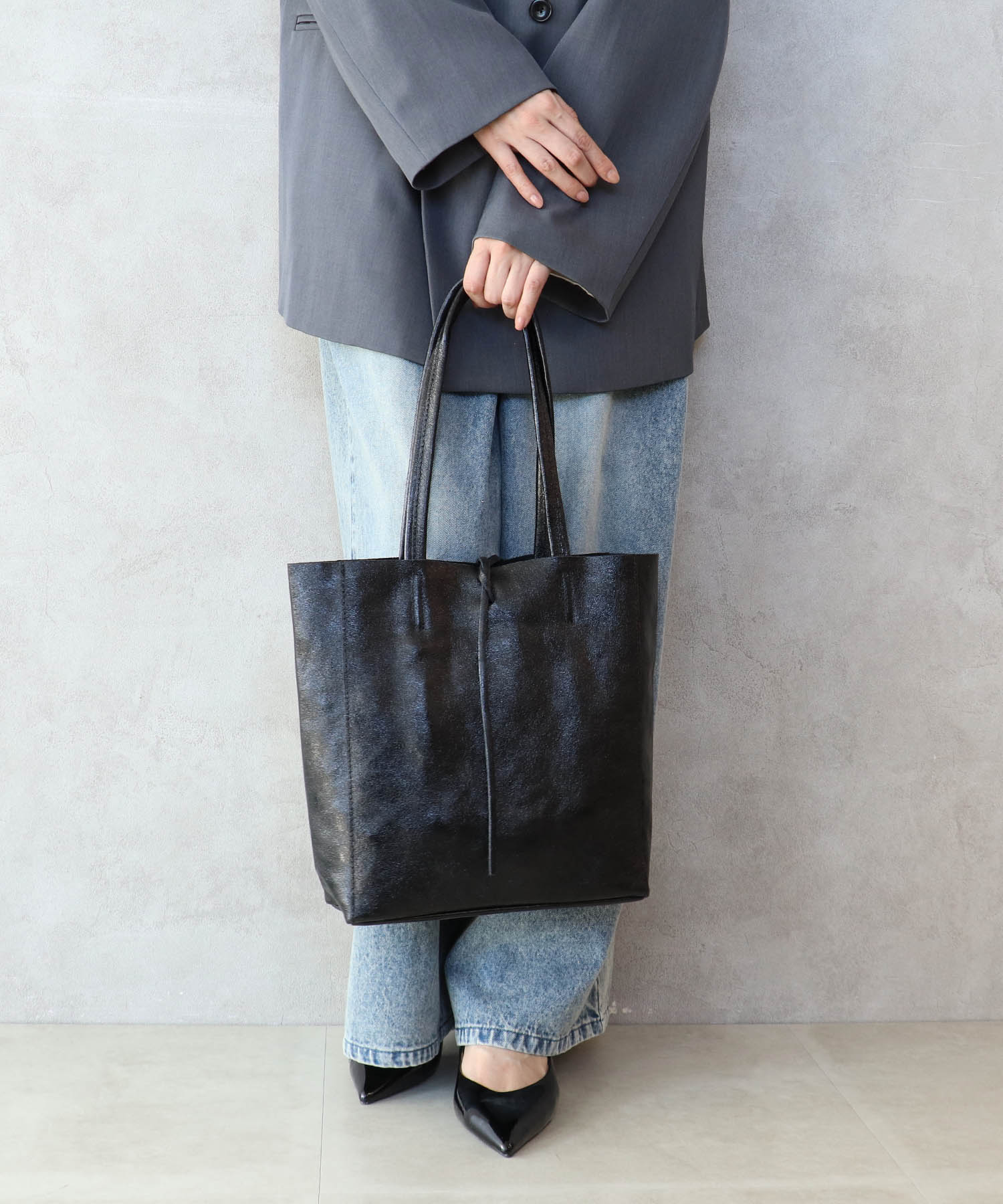 牛床革メタリックミドルトート