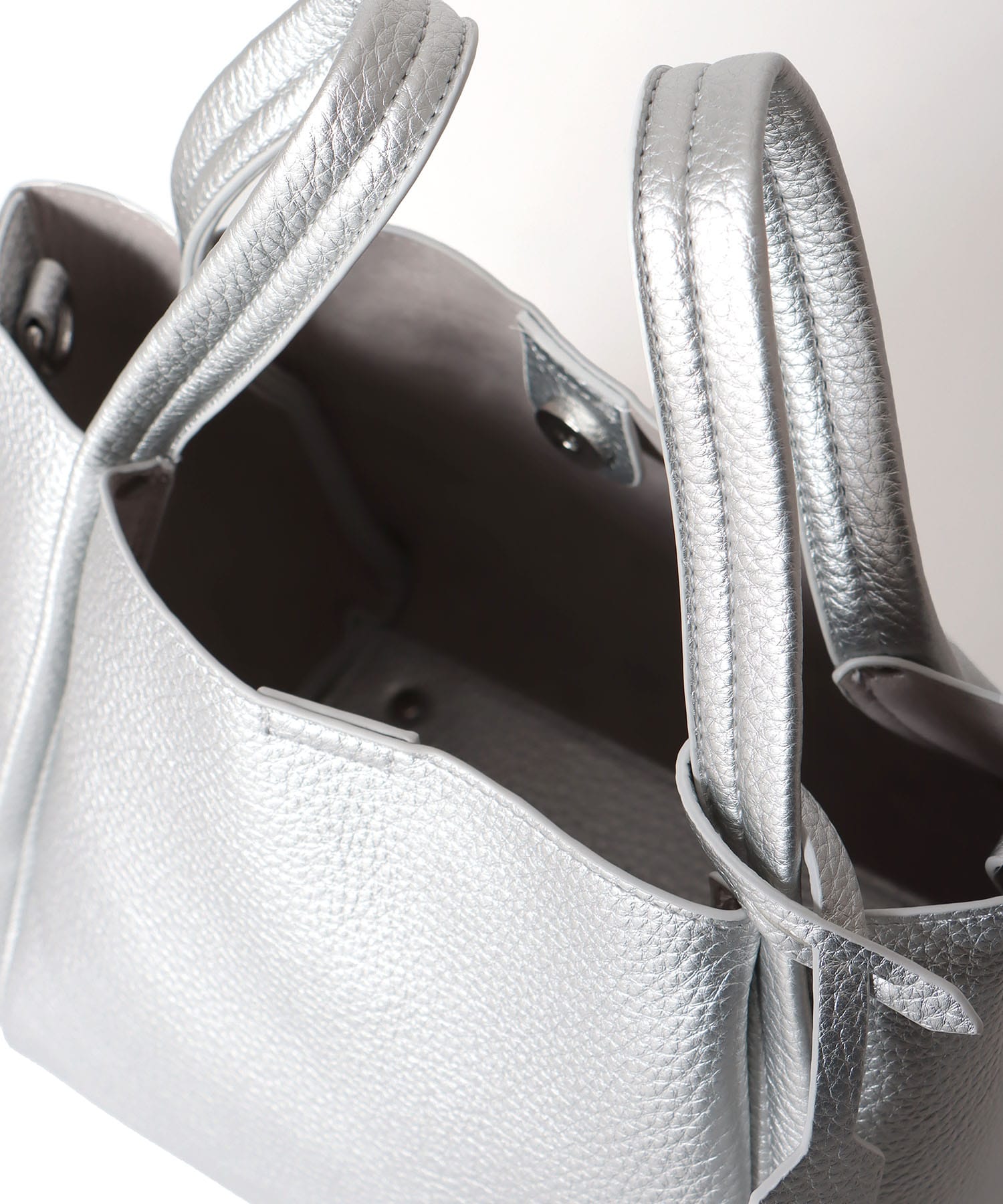 【cache cache】ミニショルダー付ソフトフェイクレザーバッグ