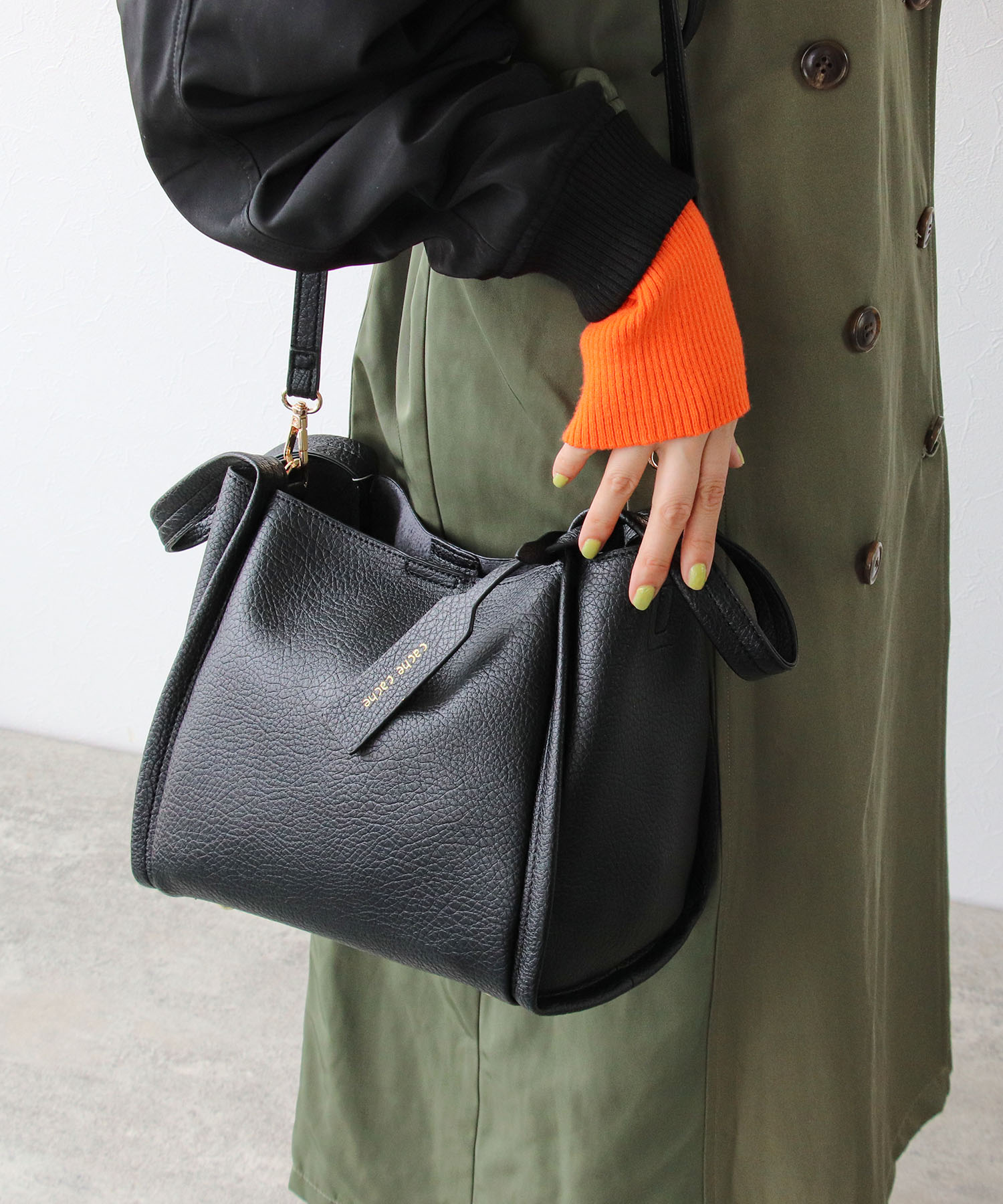 【cache cache】ミニショルダー付ソフトフェイクレザーバッグ