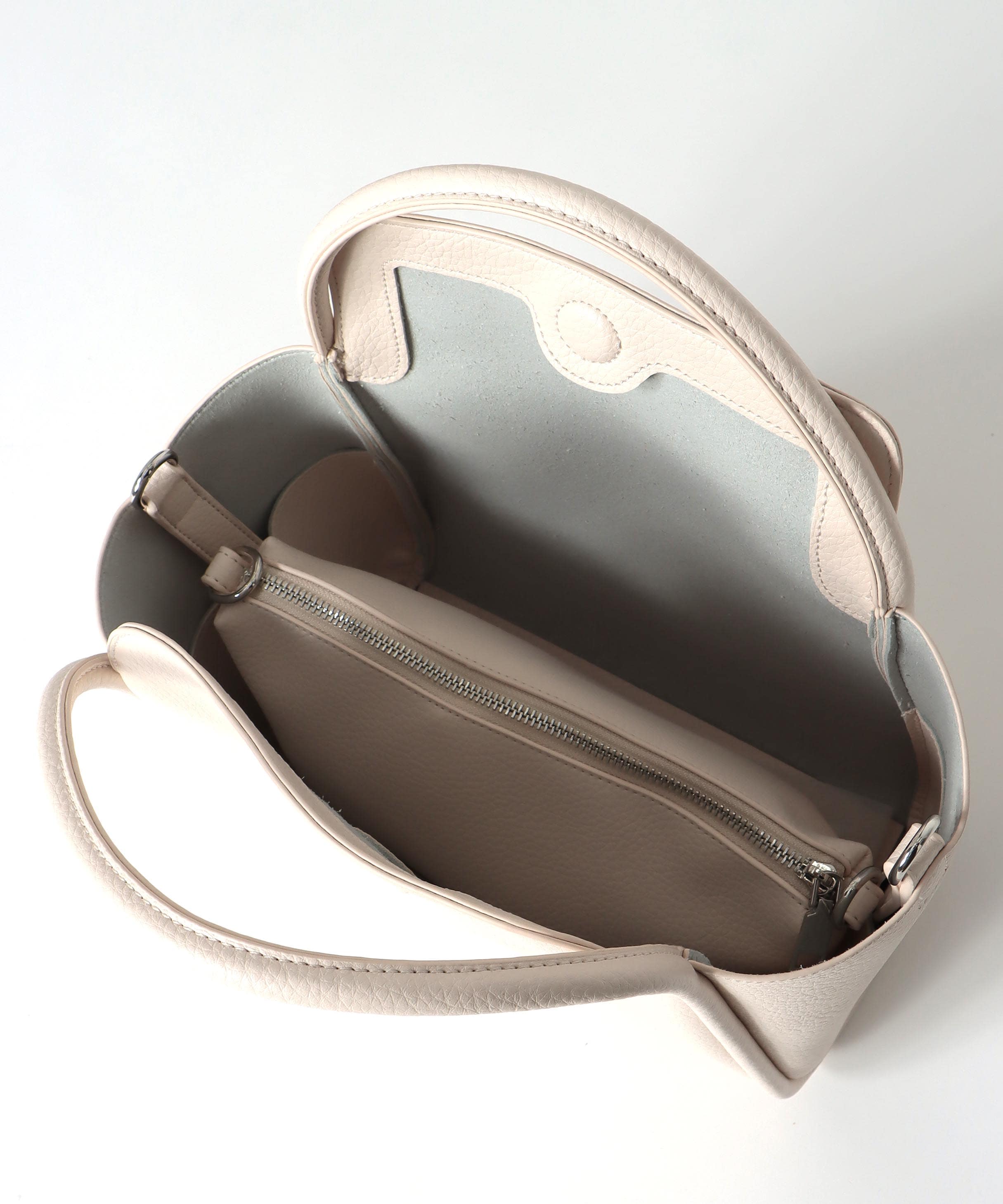 通しハンドルフラップトート