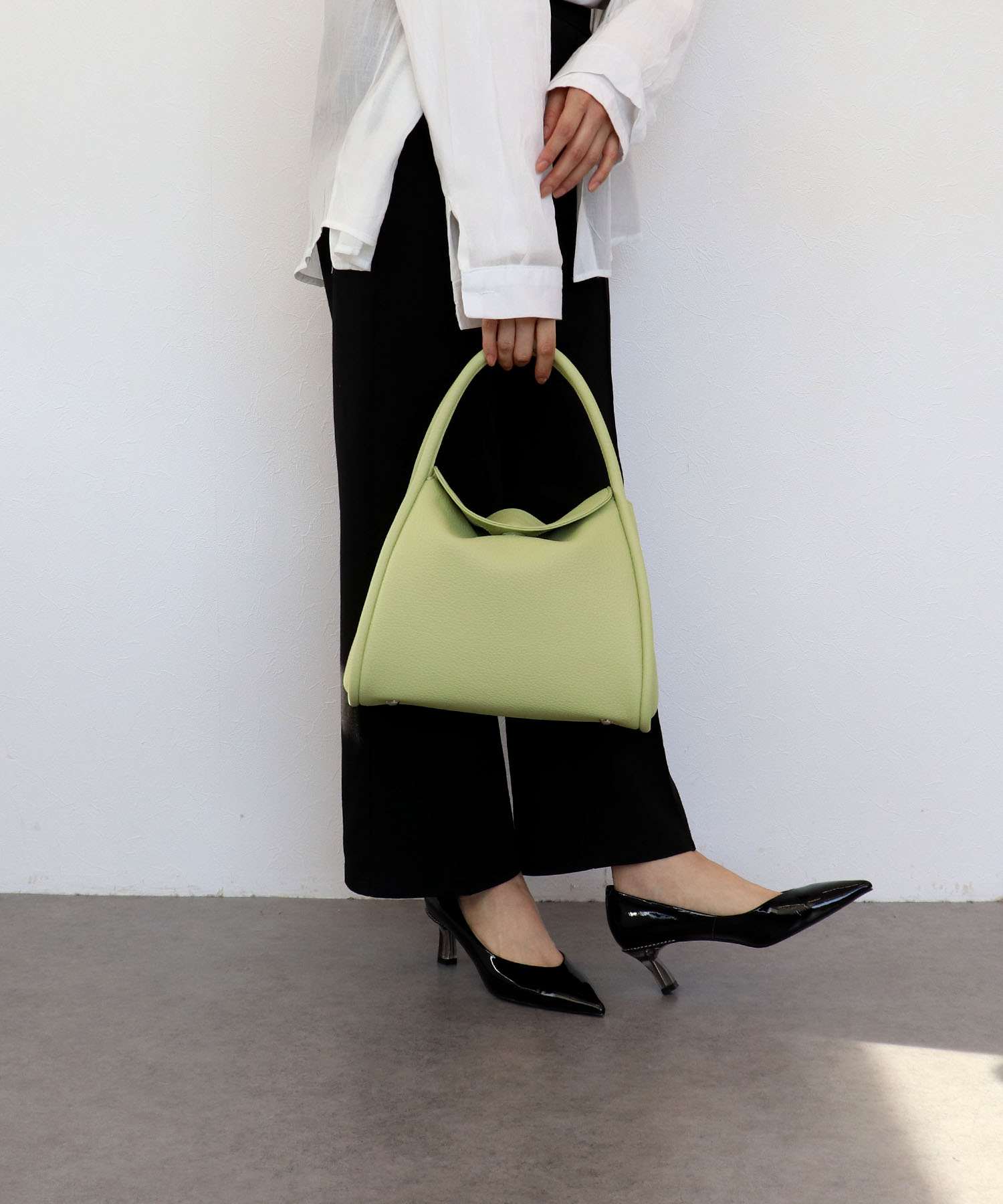 通しハンドルフラップトート