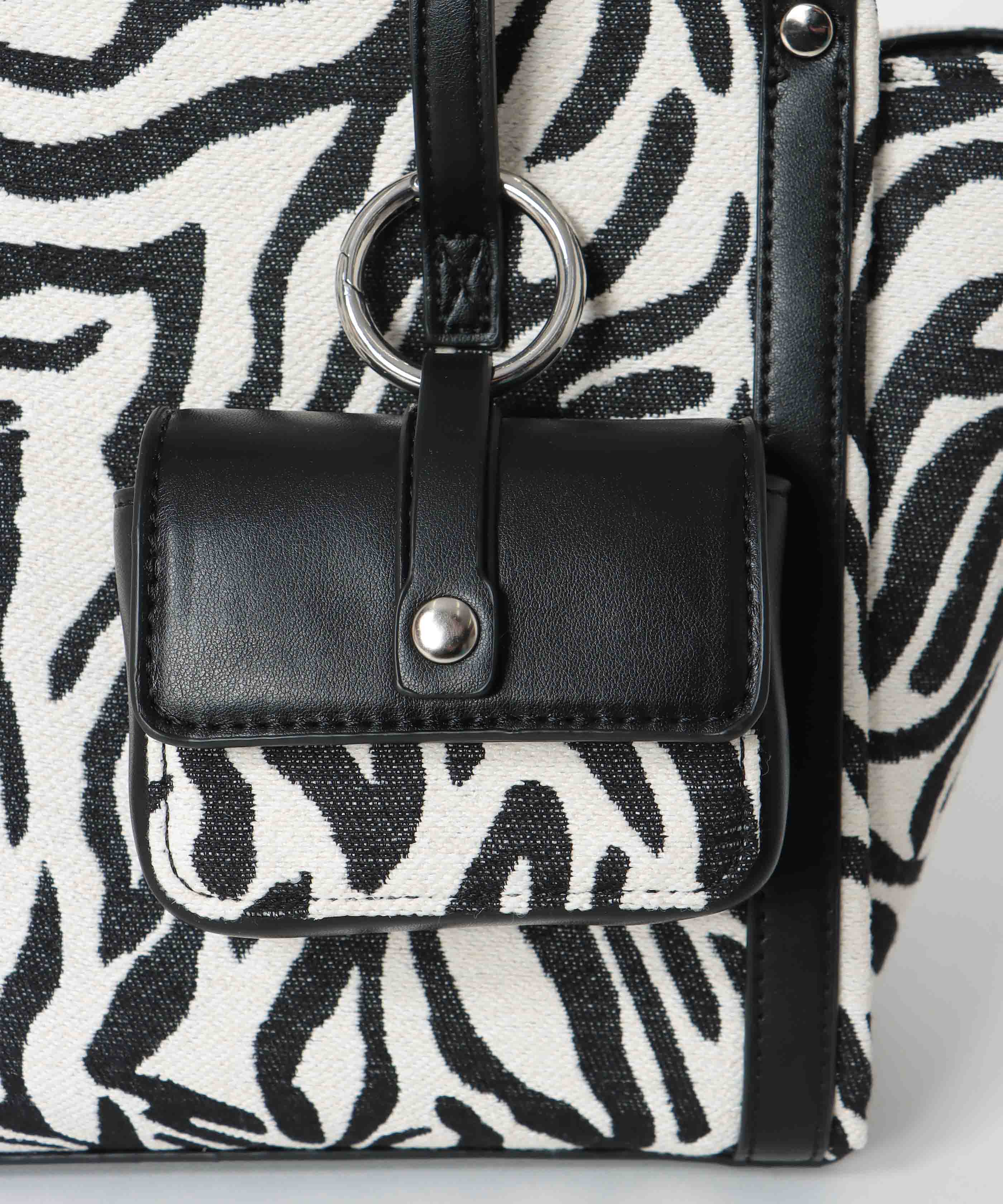 ミニポーチ付きゼブラトート