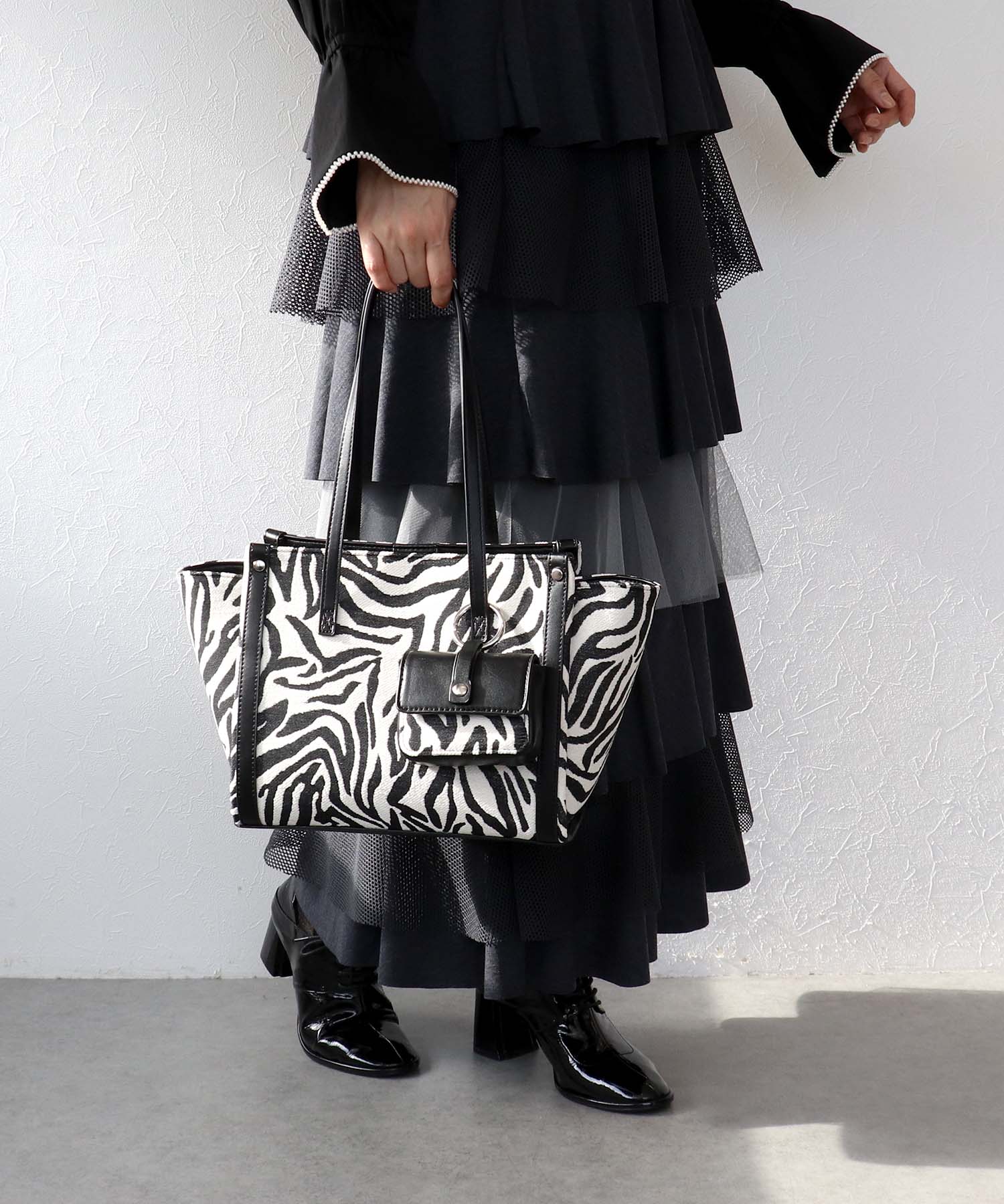 ミニポーチ付きゼブラトート