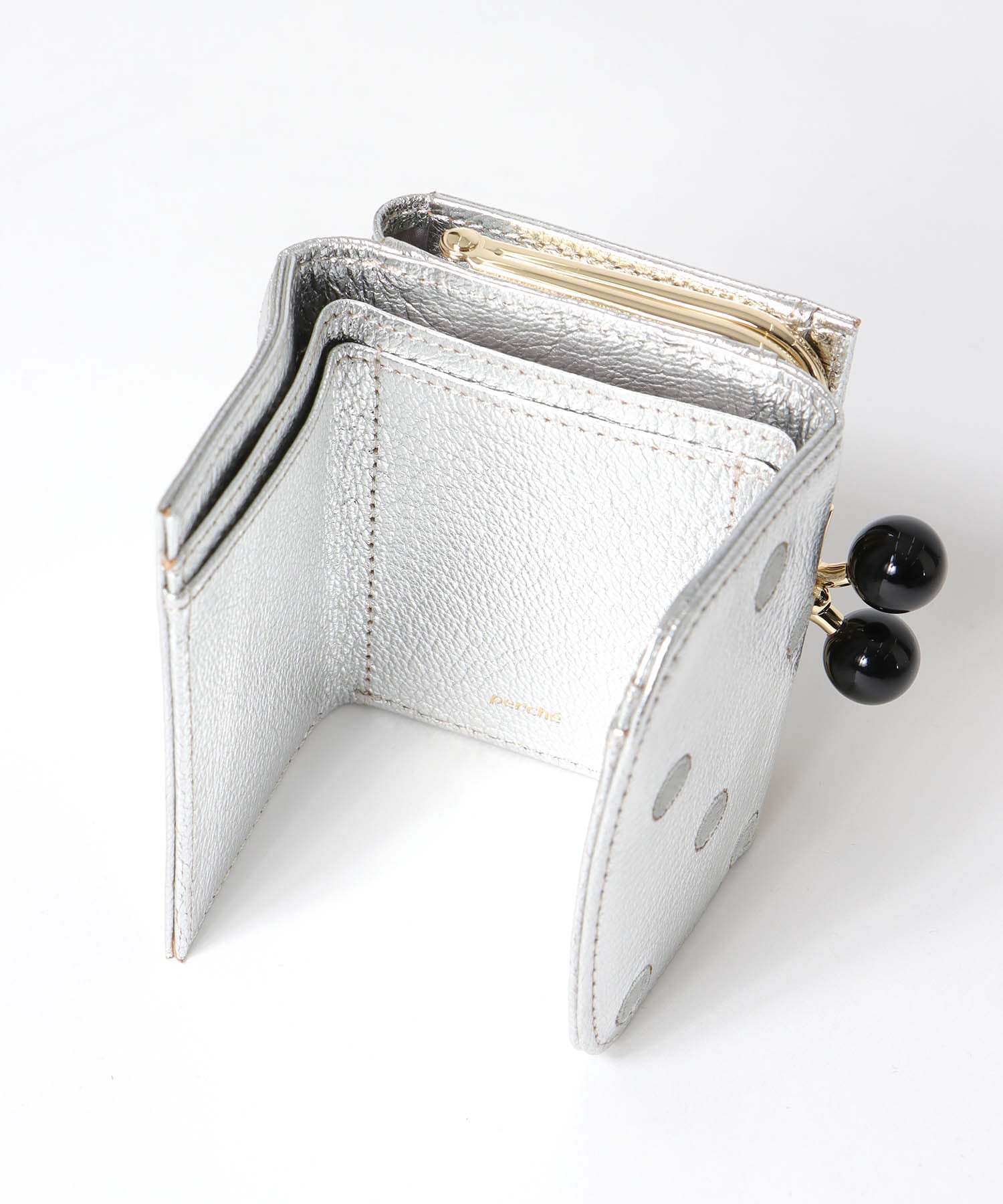 【perche】山羊革三つ折りウォレット