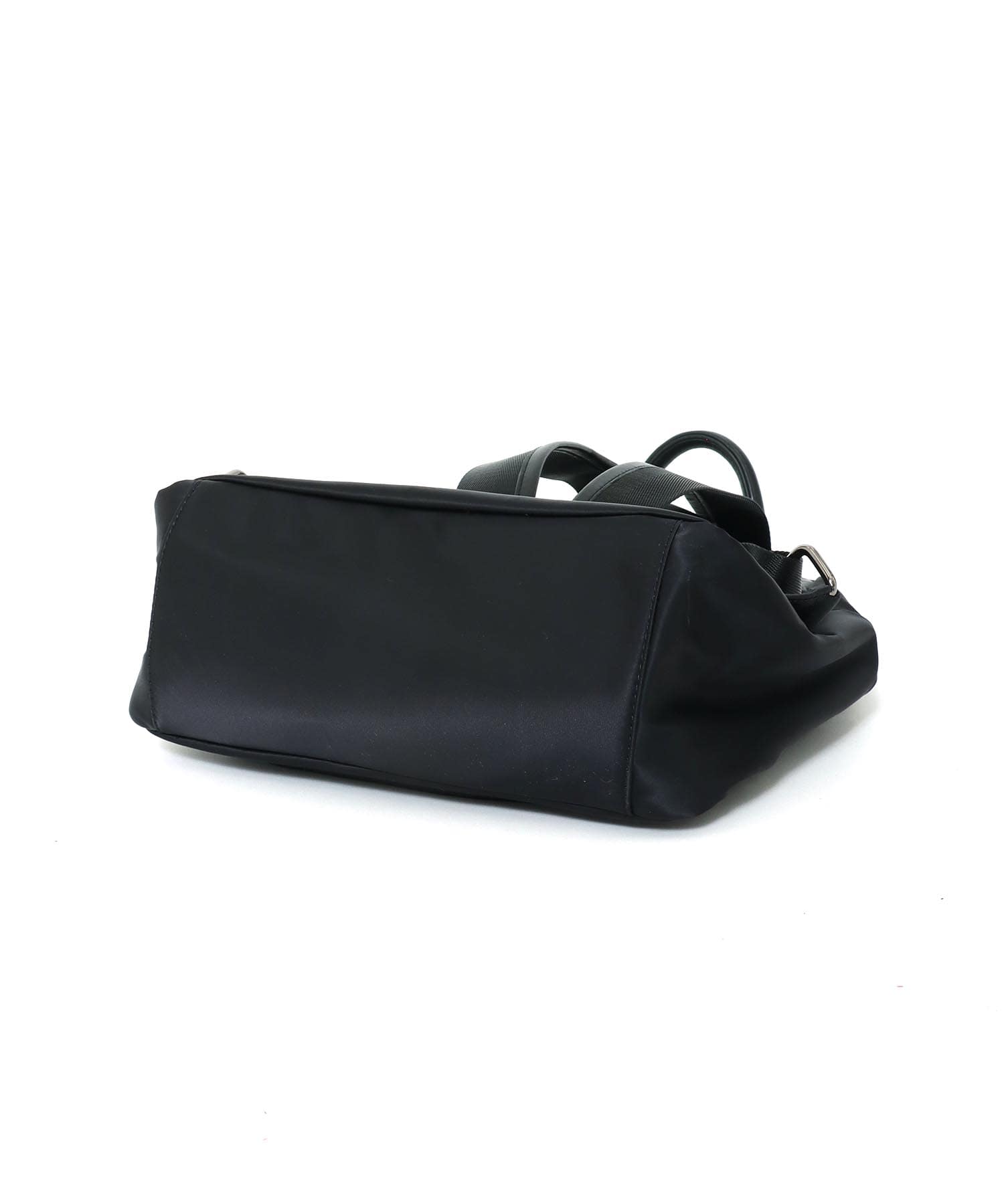 牛革×ナイロンフラップリュック