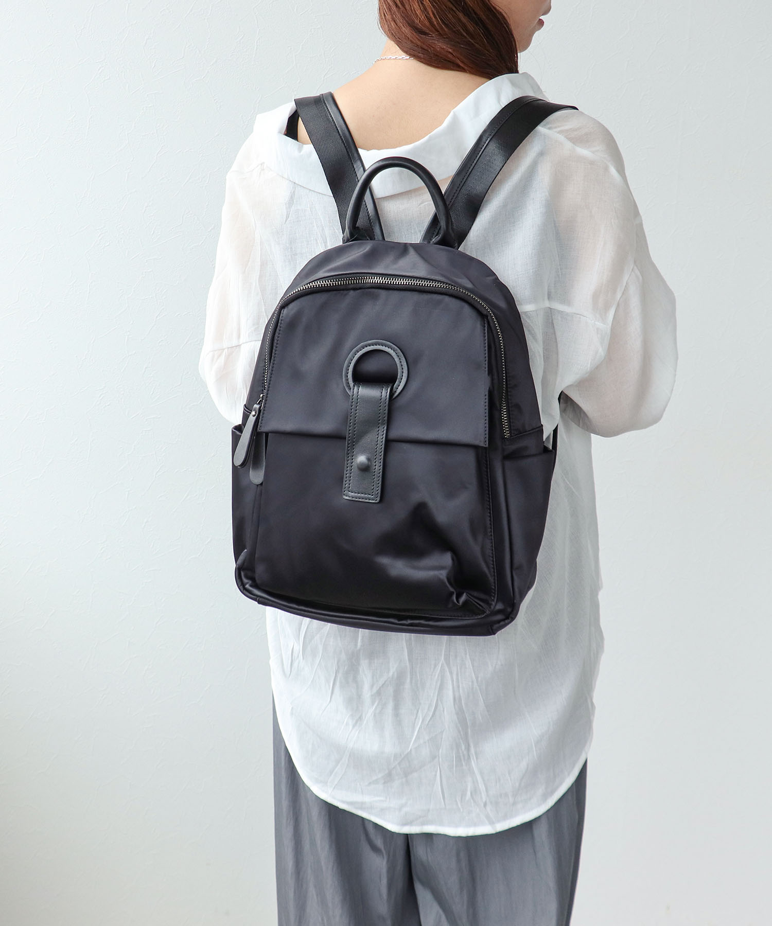 牛革×ナイロンフラップリュック