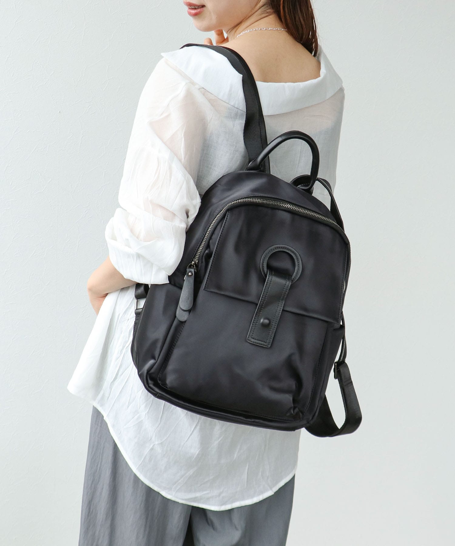 牛革×ナイロンフラップリュック